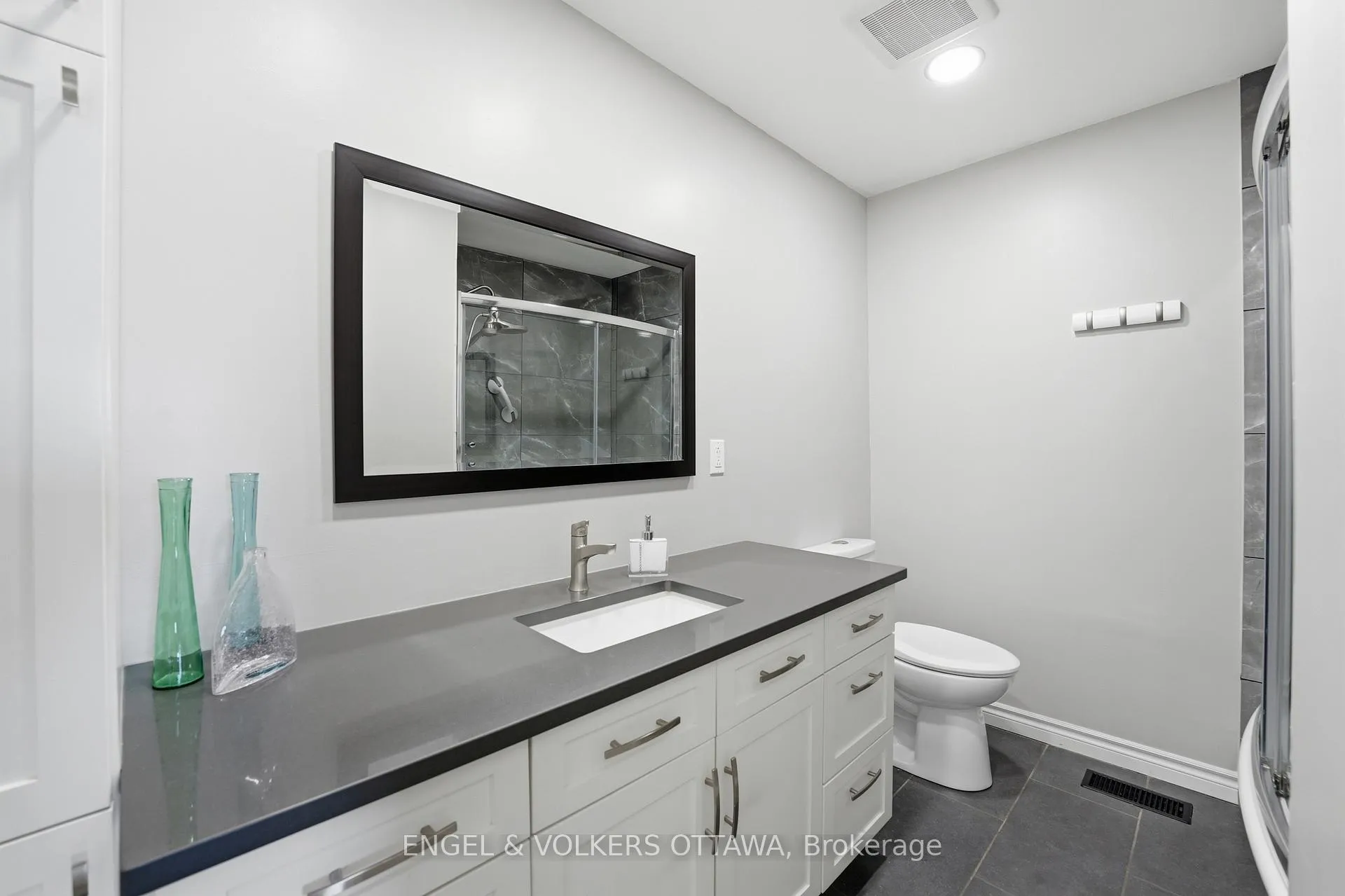 Photo 36 of 113 Benlea Drive, Ottawa, Tanglewood — HOMEH