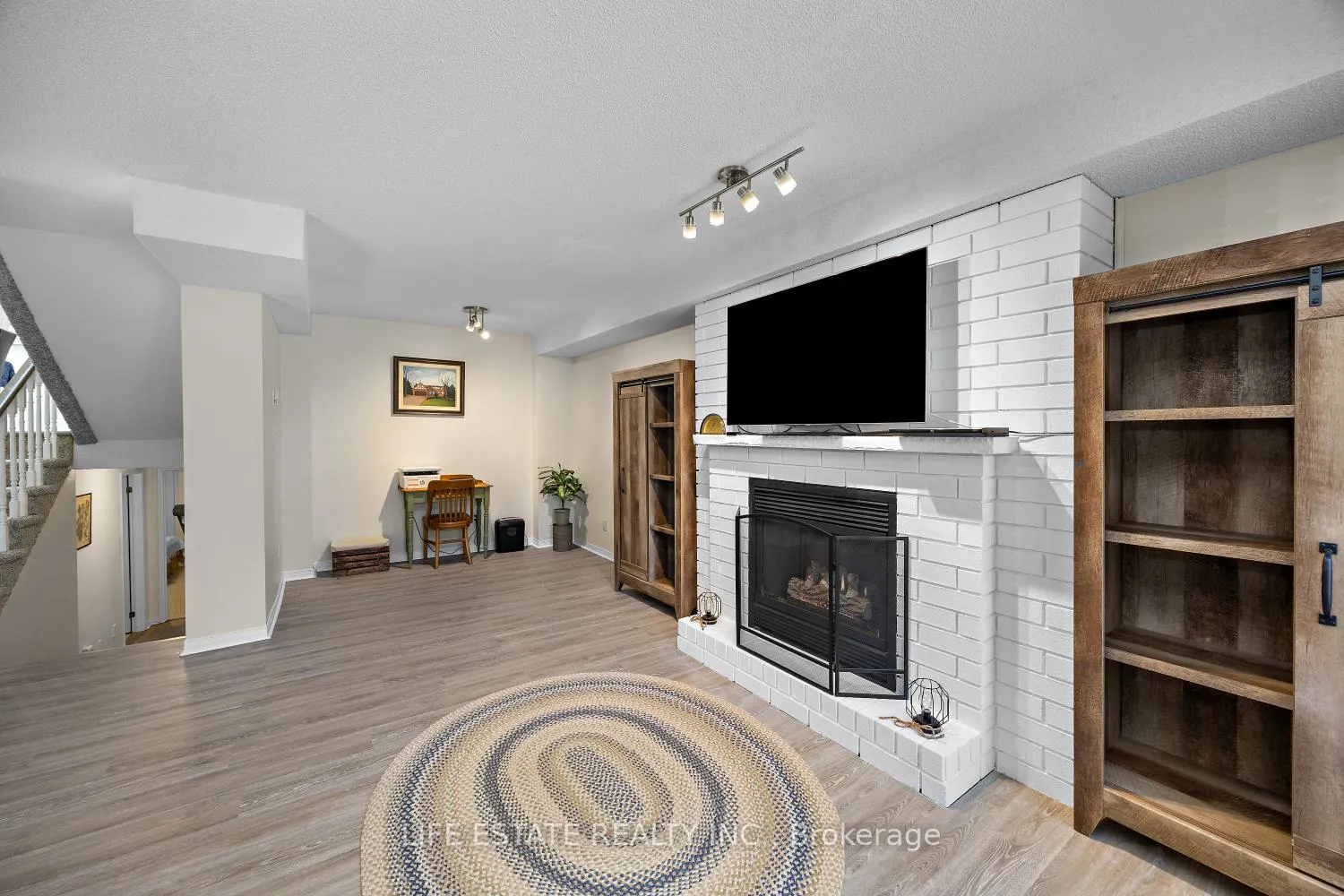 Photo 18 of Unit 1, 178 Green Briar Road, New Tecumseth, Rural New Tecumseth — HOMEH
