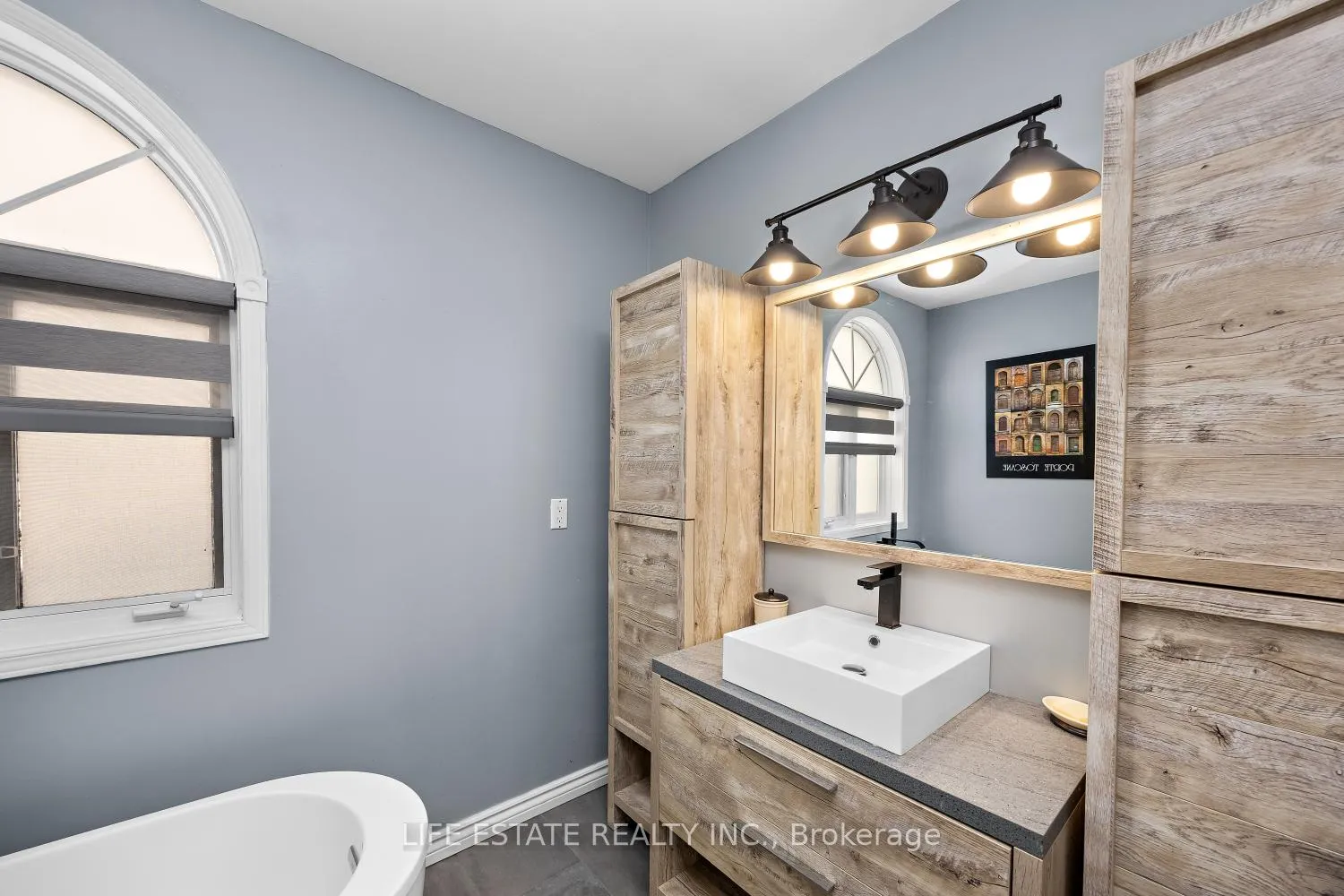 Photo 37 of Unit 1, 178 Green Briar Road, New Tecumseth, Rural New Tecumseth — HOMEH