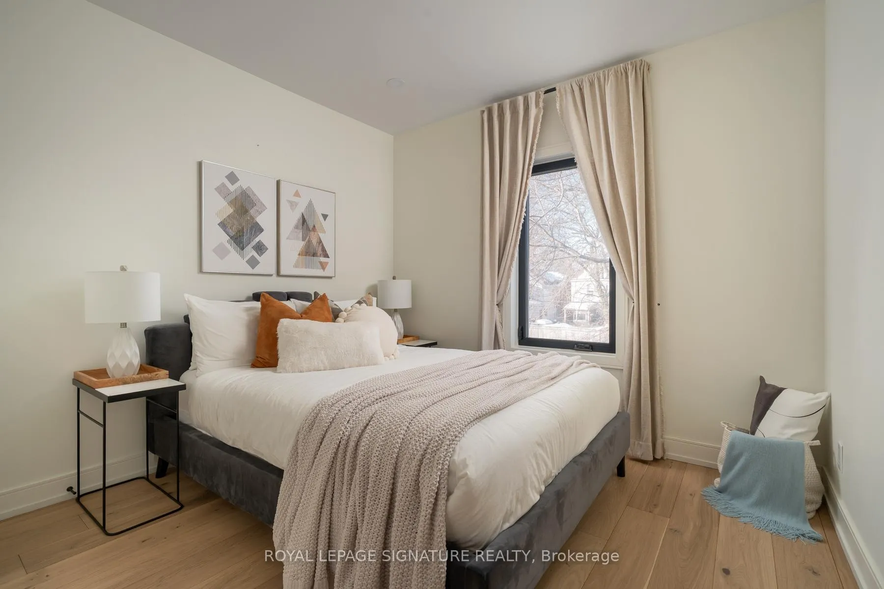 Photo 11 of 26 Pape Avenue, Toronto, South Riverdale — HOMEH