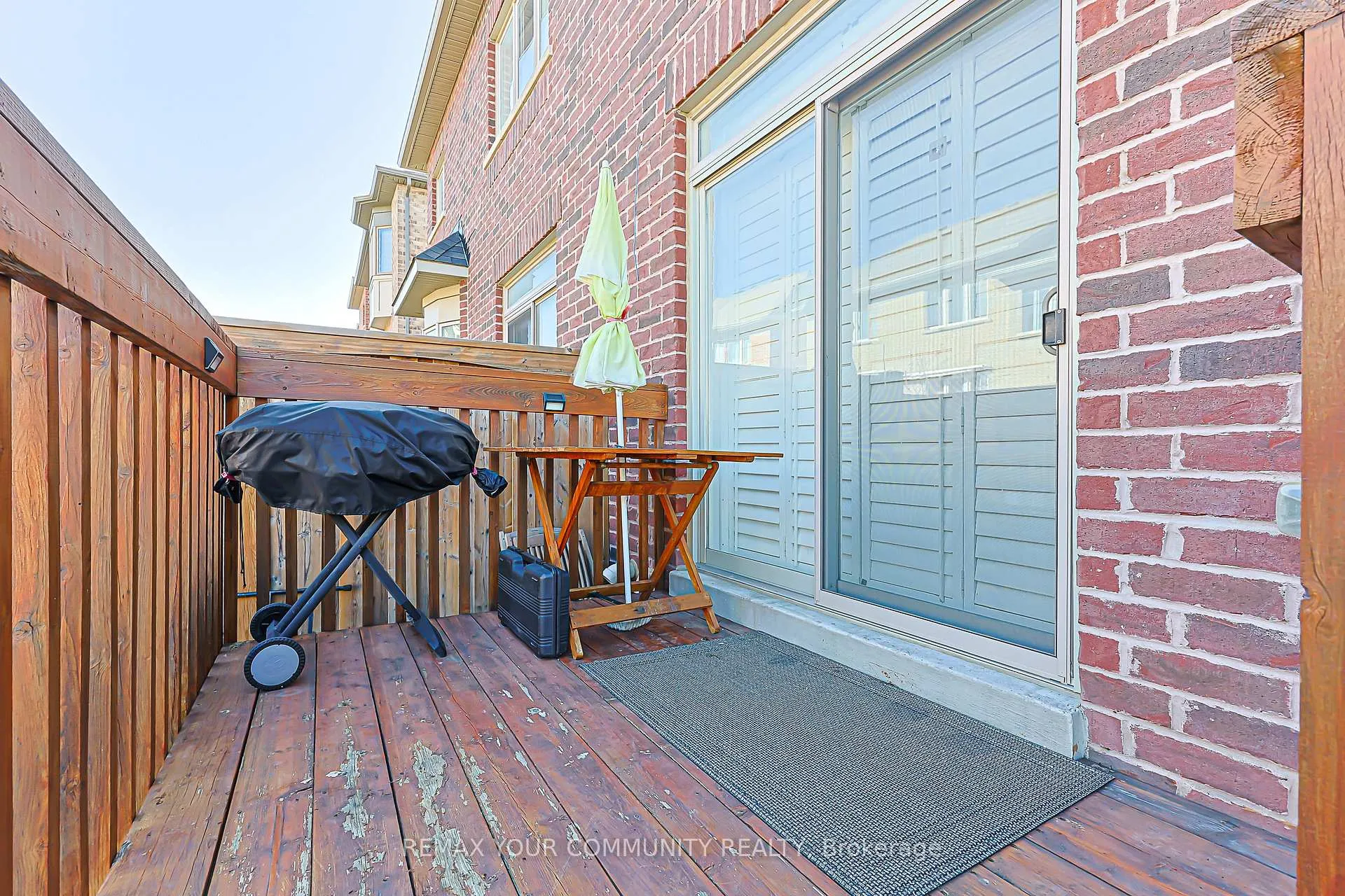 Photo 9 of 10 Hua Du Avenue, Markham, Berczy — HOMEH
