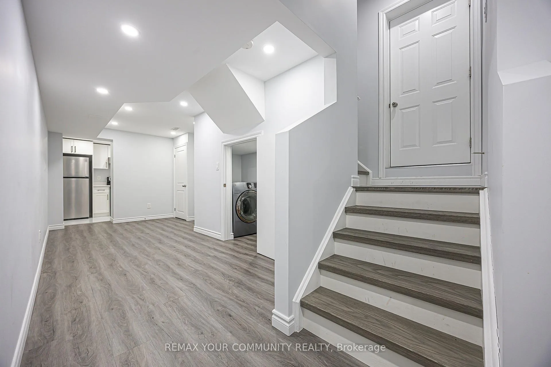 Photo 24 of 10 Hua Du Avenue, Markham, Berczy — HOMEH