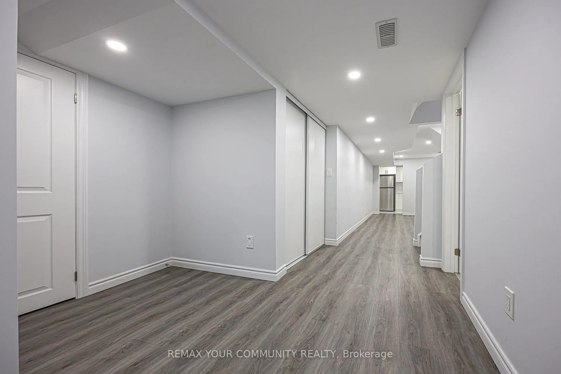 Photo 26 of 10 Hua Du Avenue, Markham, Berczy — HOMEH