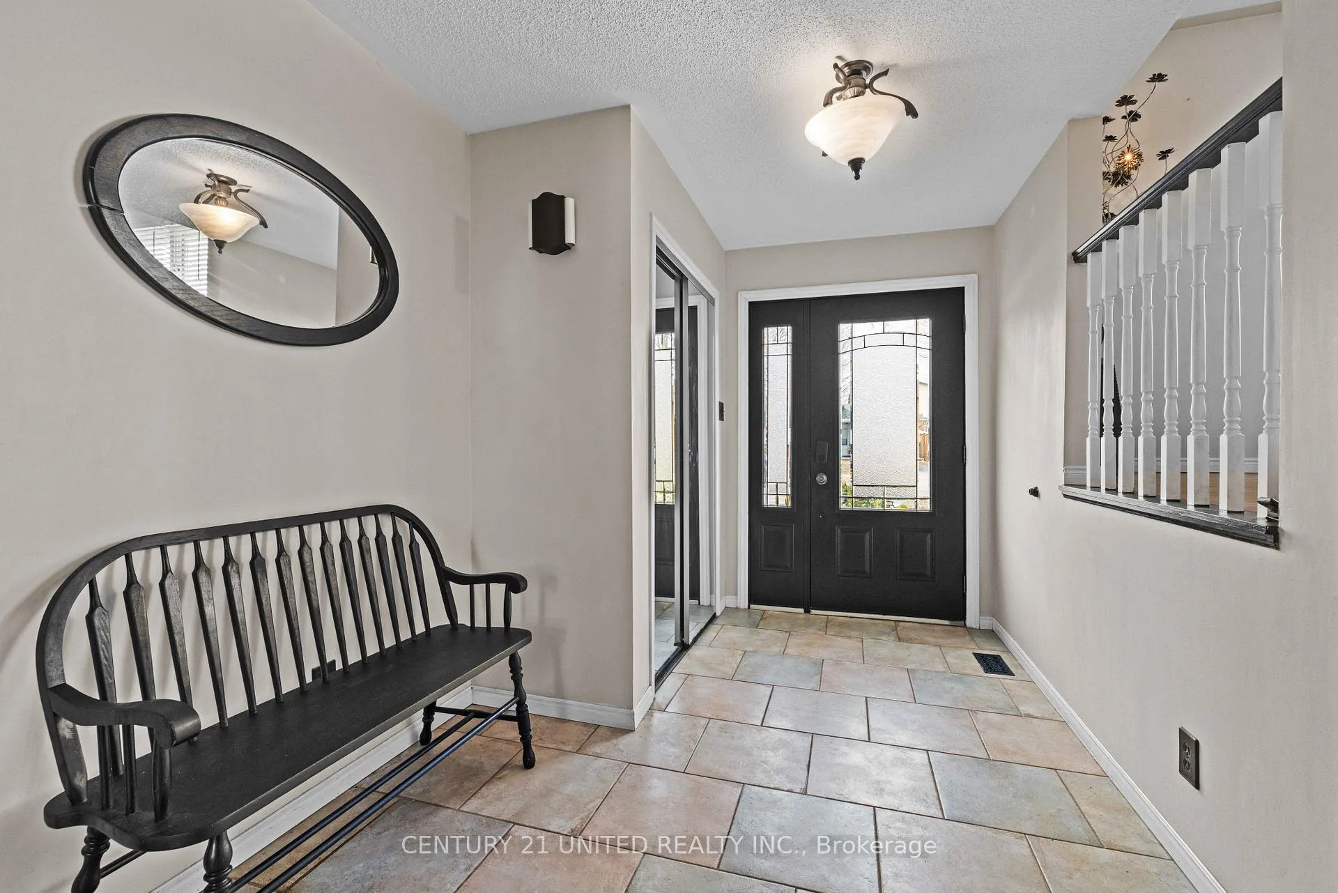 Photo 3 of 2252 Denure Drive, Peterborough, Monaghan Ward 2 — HOMEH