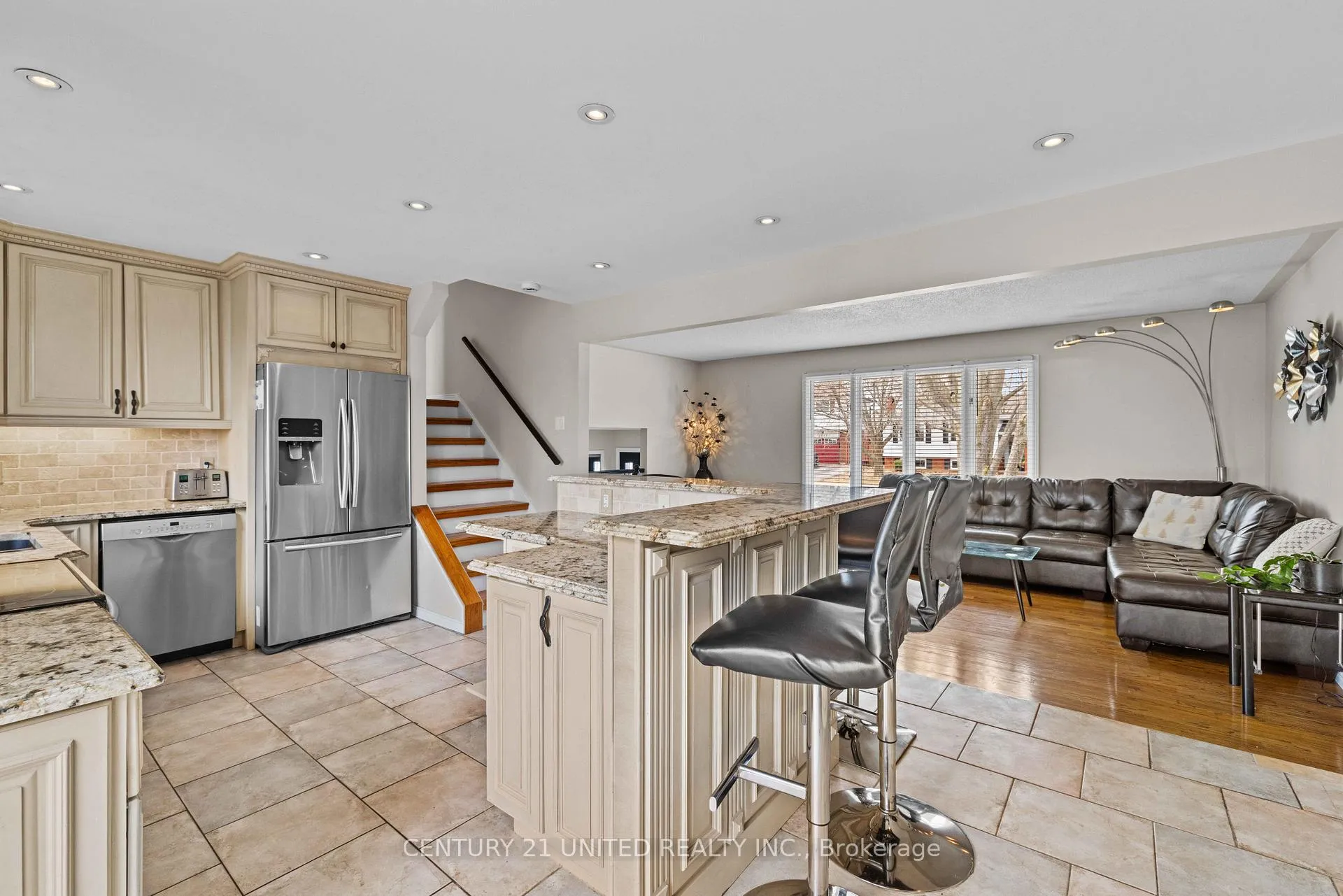 Photo 12 of 2252 Denure Drive, Peterborough, Monaghan Ward 2 — HOMEH