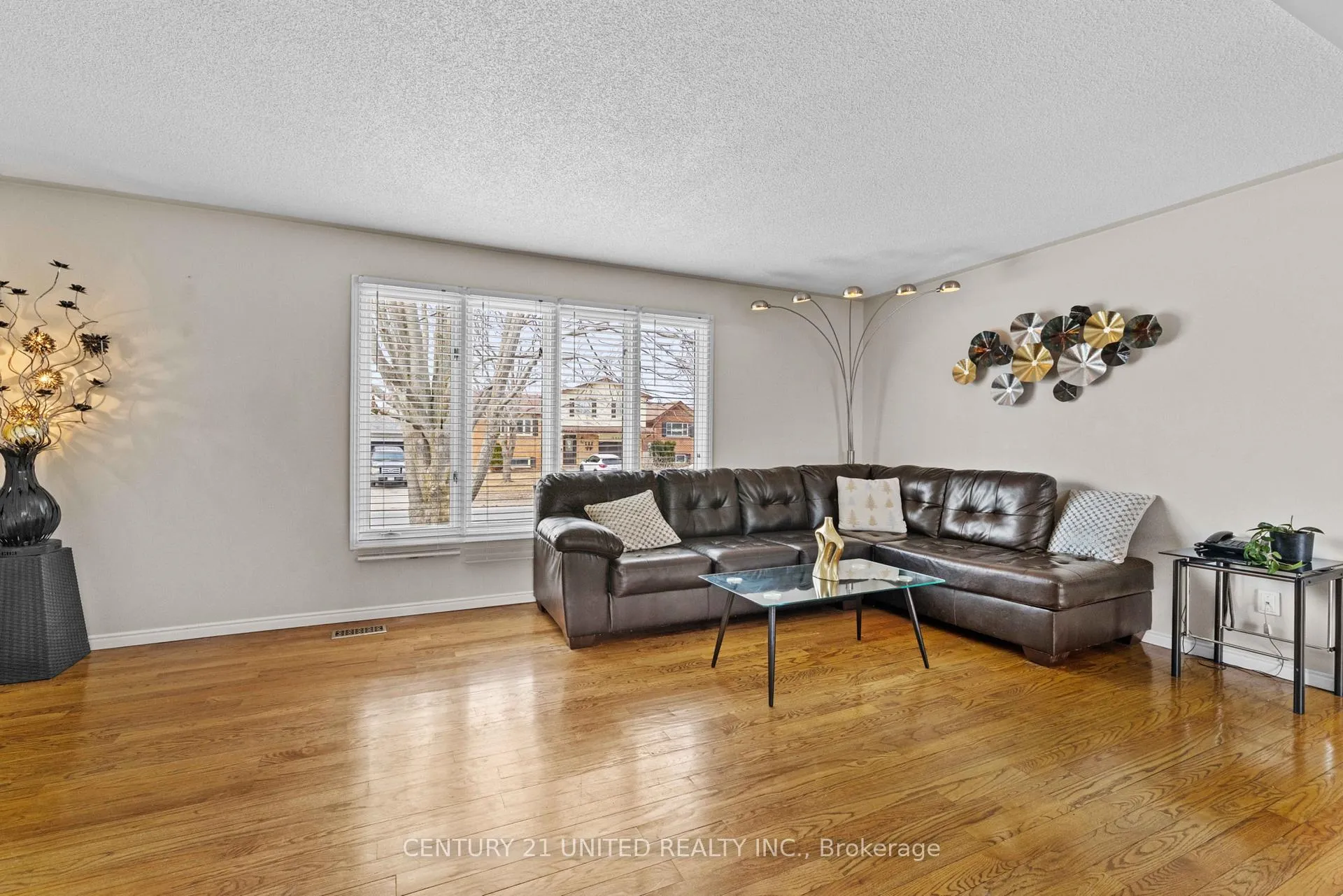 Photo 13 of 2252 Denure Drive, Peterborough, Monaghan Ward 2 — HOMEH
