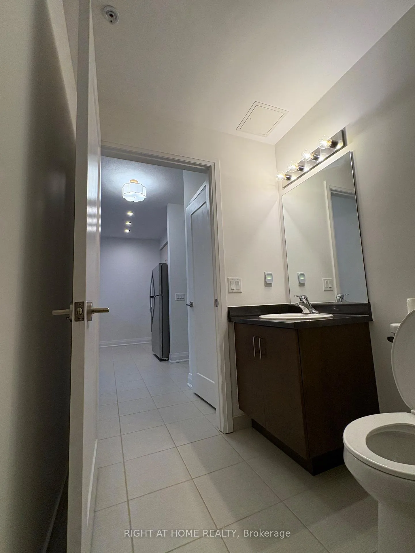 Photo 11 of Unit 513, 16 Concord Place, Grimsby, Grimsby Beach — HOMEH