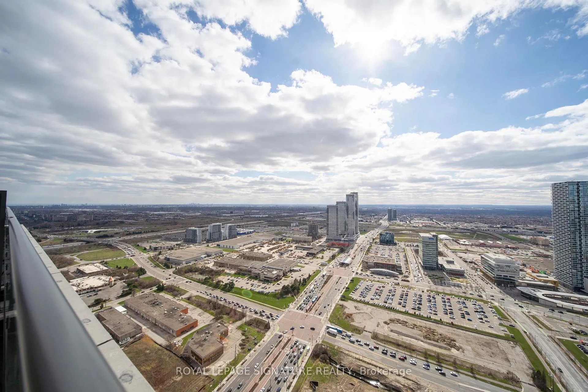 Photo 26 of Unit 4405, 2920 Highway 7, Vaughan, Concord — HOMEH