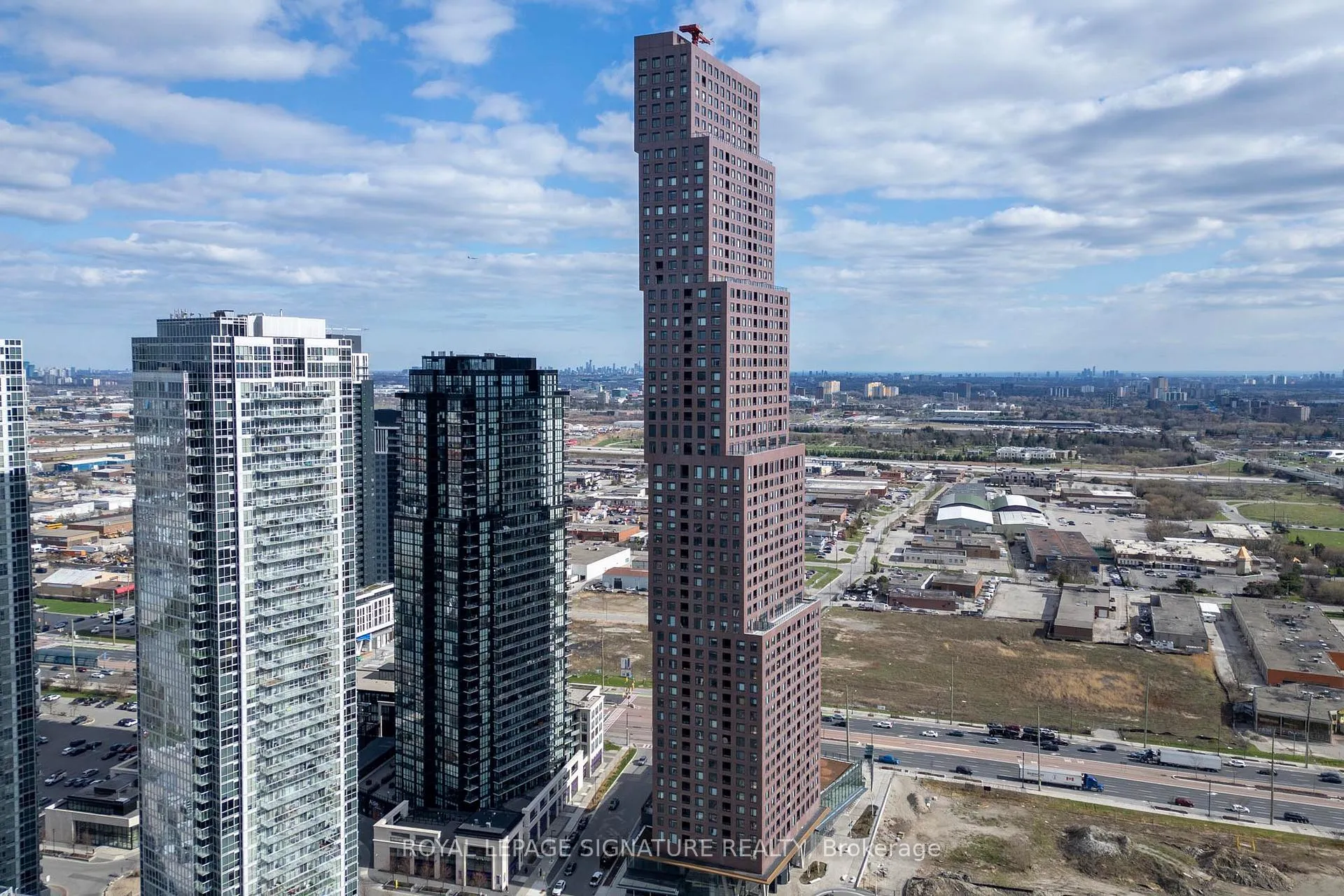 Photo 30 of Unit 4405, 2920 Highway 7, Vaughan, Concord — HOMEH