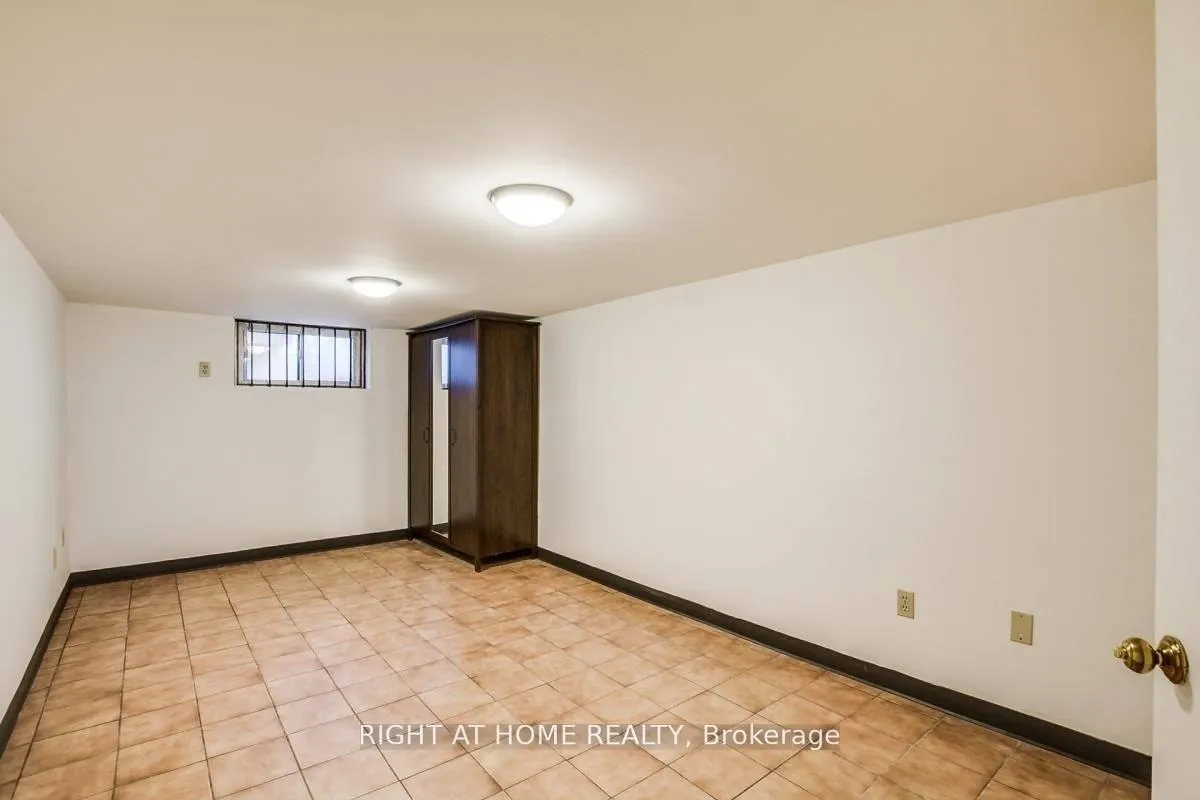 Photo 14 of 1738 Bayview Avenue, Toronto, Mount Pleasant East — HOMEH