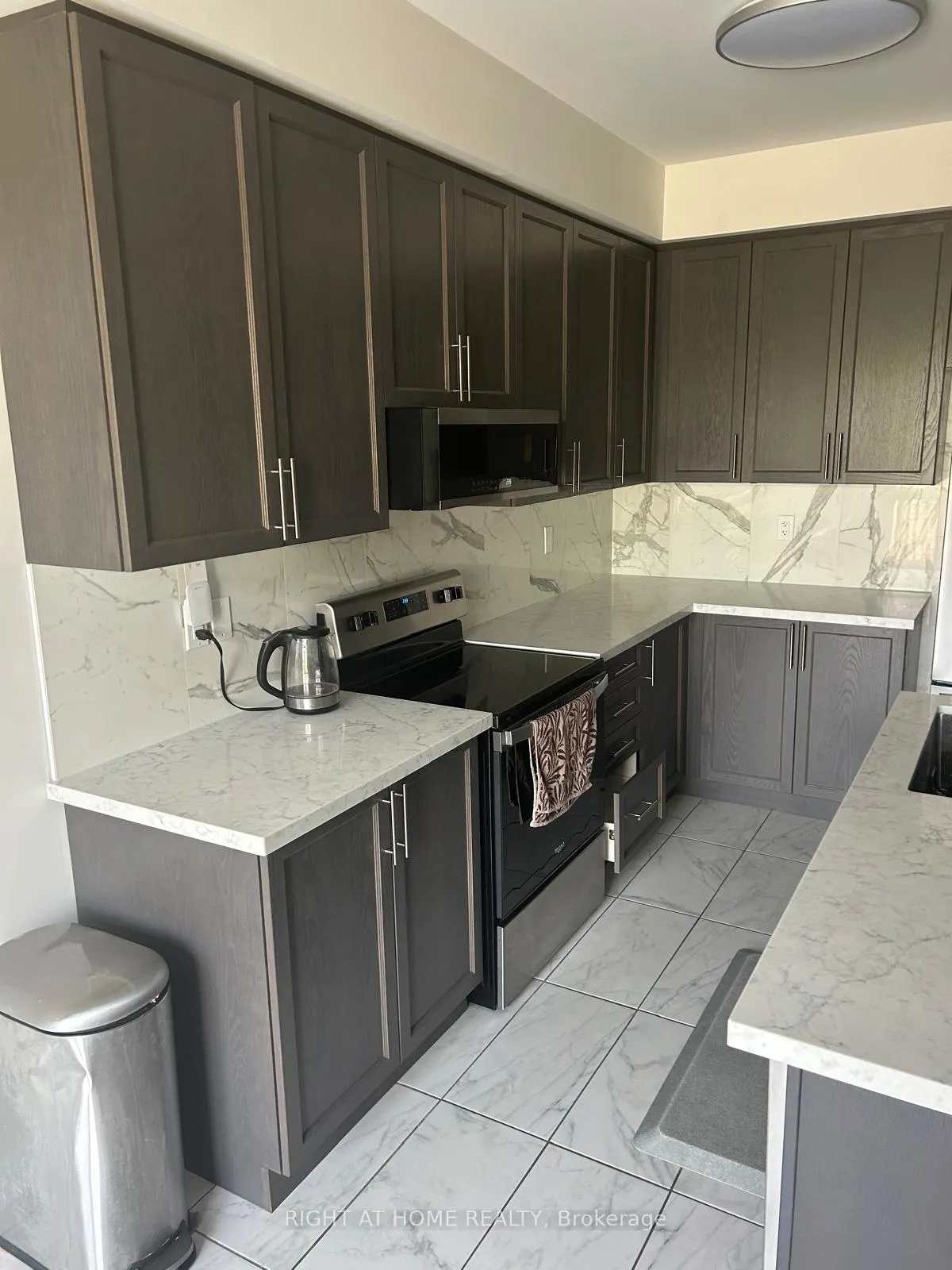 Photo 1 of Unit 13, 166 Deerpath Drive, Guelph, Willow West/Sugarbush/West Acres — HOMEH