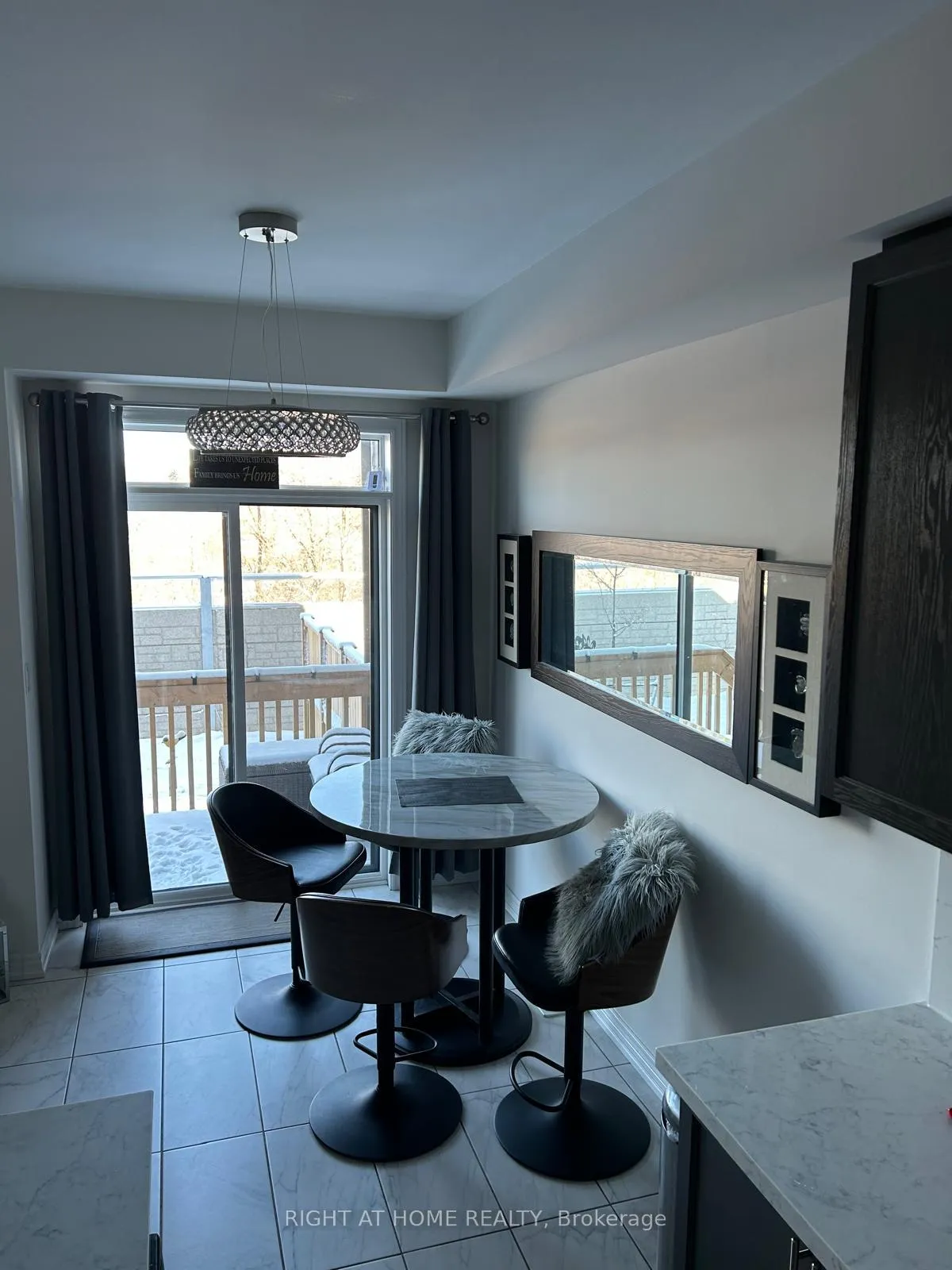 Photo 2 of Unit 13, 166 Deerpath Drive, Guelph, Willow West/Sugarbush/West Acres — HOMEH