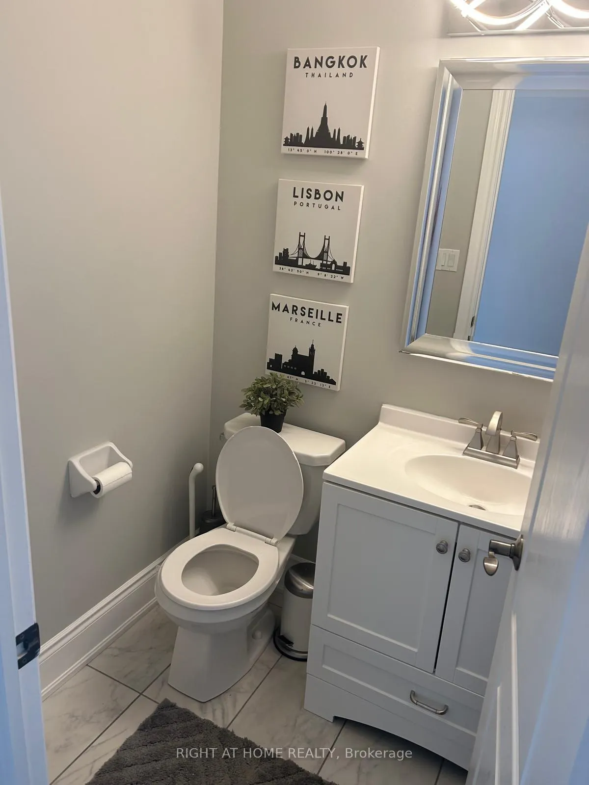 Photo 4 of Unit 13, 166 Deerpath Drive, Guelph, Willow West/Sugarbush/West Acres — HOMEH