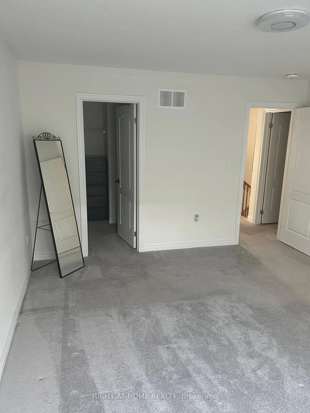 Photo 7 of Unit 13, 166 Deerpath Drive, Guelph, Willow West/Sugarbush/West Acres — HOMEH