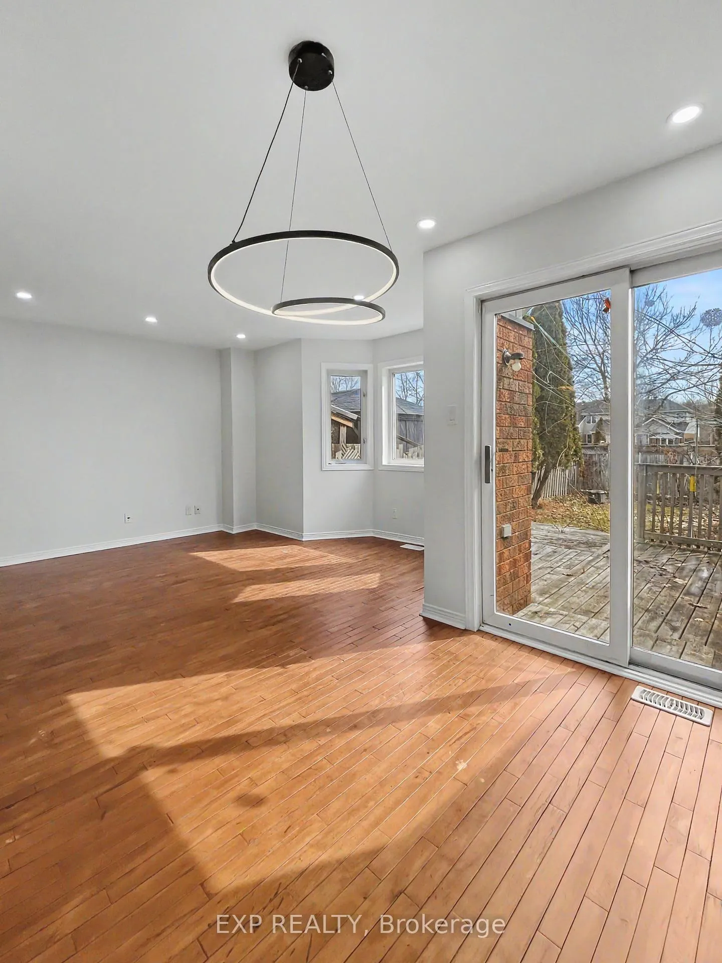 Photo 6 of 4218 Owl Valley Drive, Ottawa, Riverside South/Gloucester Glen — HOMEH