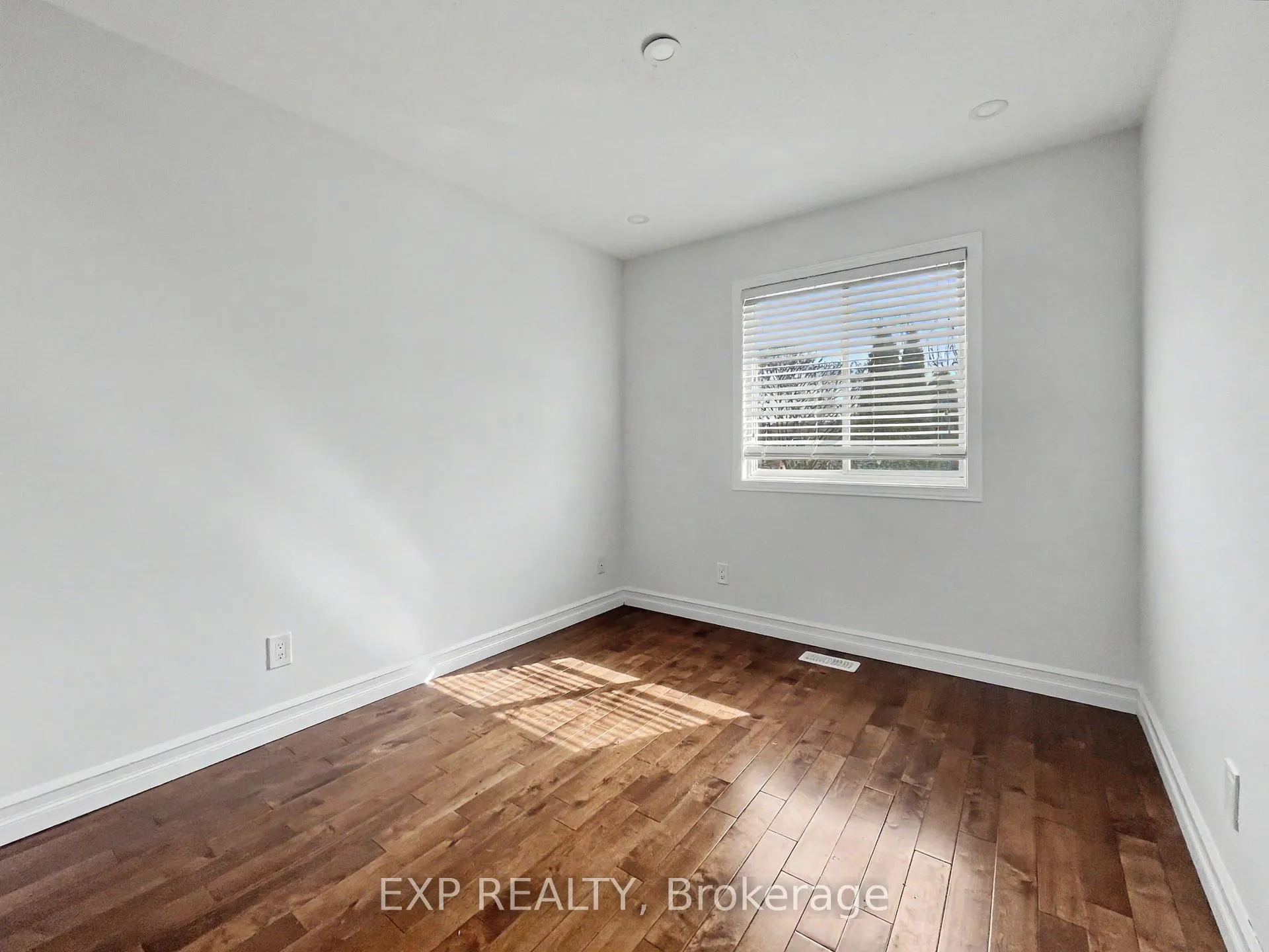 Photo 16 of 4218 Owl Valley Drive, Ottawa, Riverside South/Gloucester Glen — HOMEH