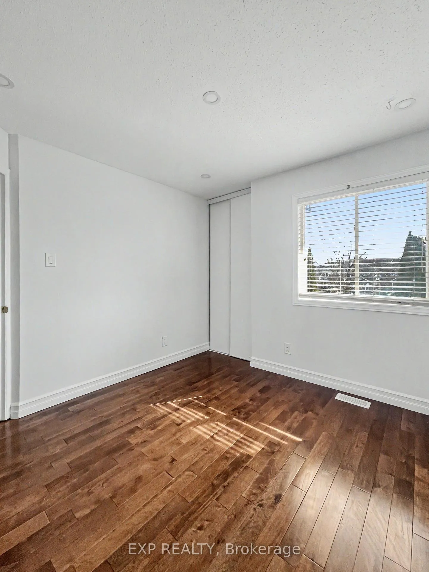 Photo 17 of 4218 Owl Valley Drive, Ottawa, Riverside South/Gloucester Glen — HOMEH