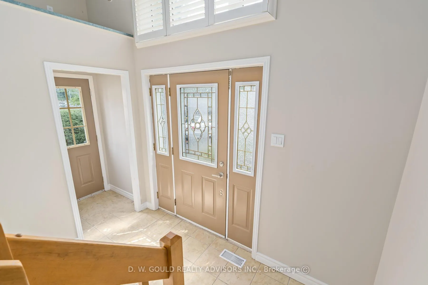 Photo 9 of 42 River Drive, Halton Hills, Georgetown — HOMEH