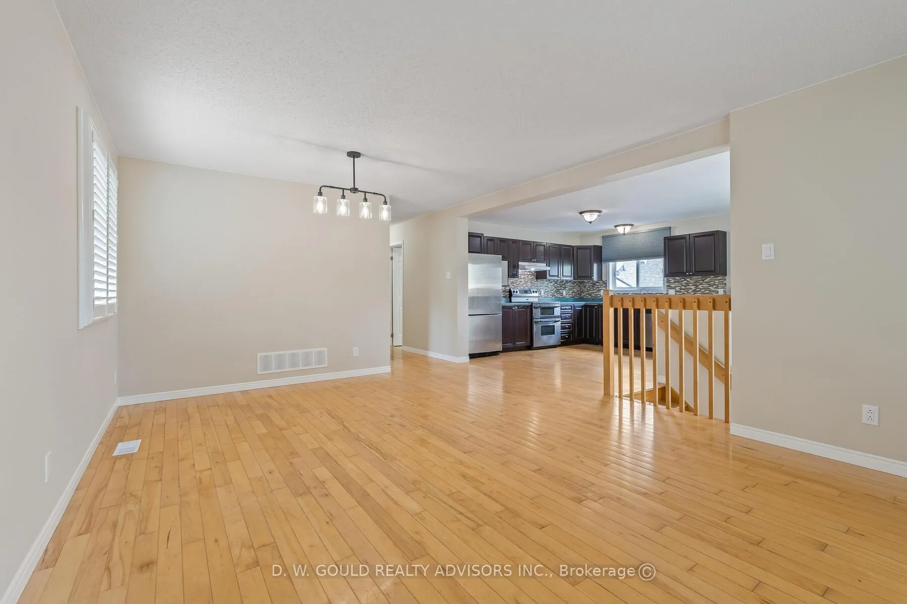 Photo 13 of 42 River Drive, Halton Hills, Georgetown — HOMEH