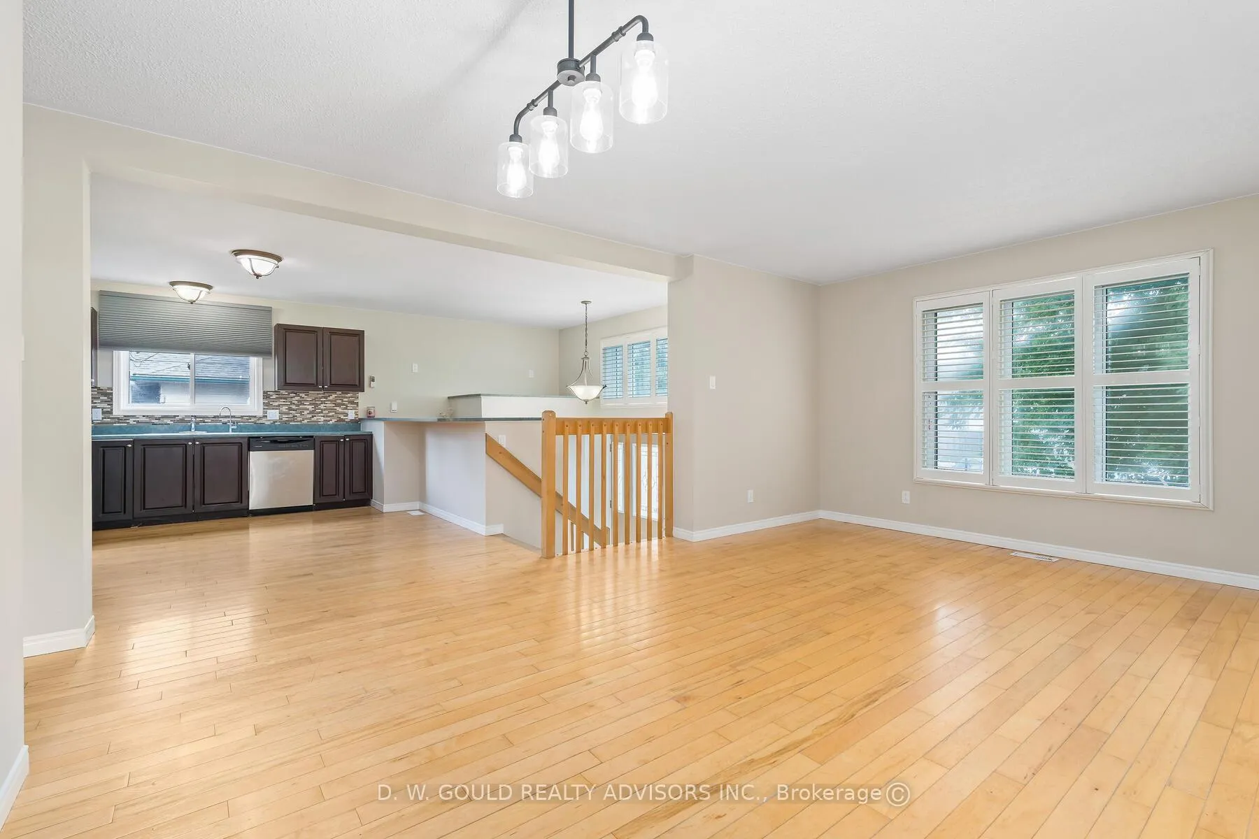 Photo 14 of 42 River Drive, Halton Hills, Georgetown — HOMEH