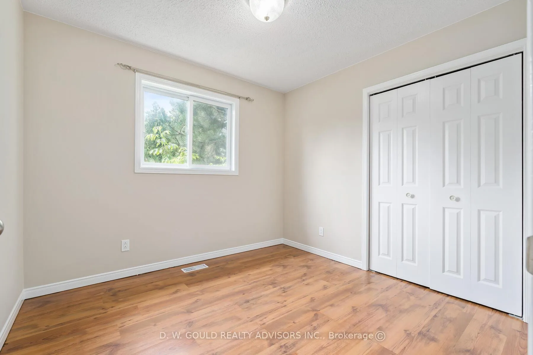 Photo 21 of 42 River Drive, Halton Hills, Georgetown — HOMEH