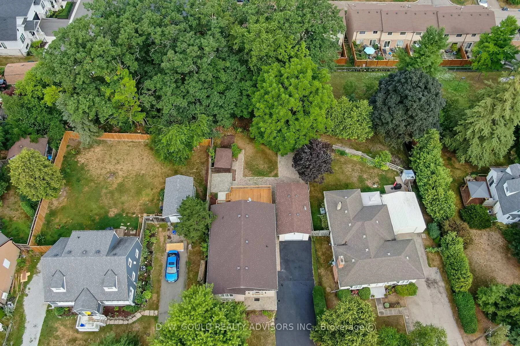 Photo 38 of 42 River Drive, Halton Hills, Georgetown — HOMEH