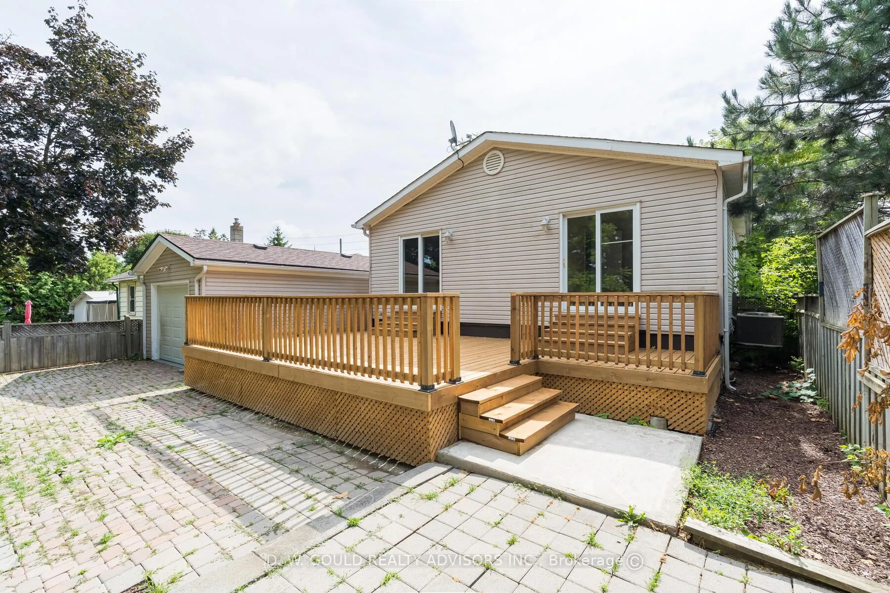 Photo 40 of 42 River Drive, Halton Hills, Georgetown — HOMEH
