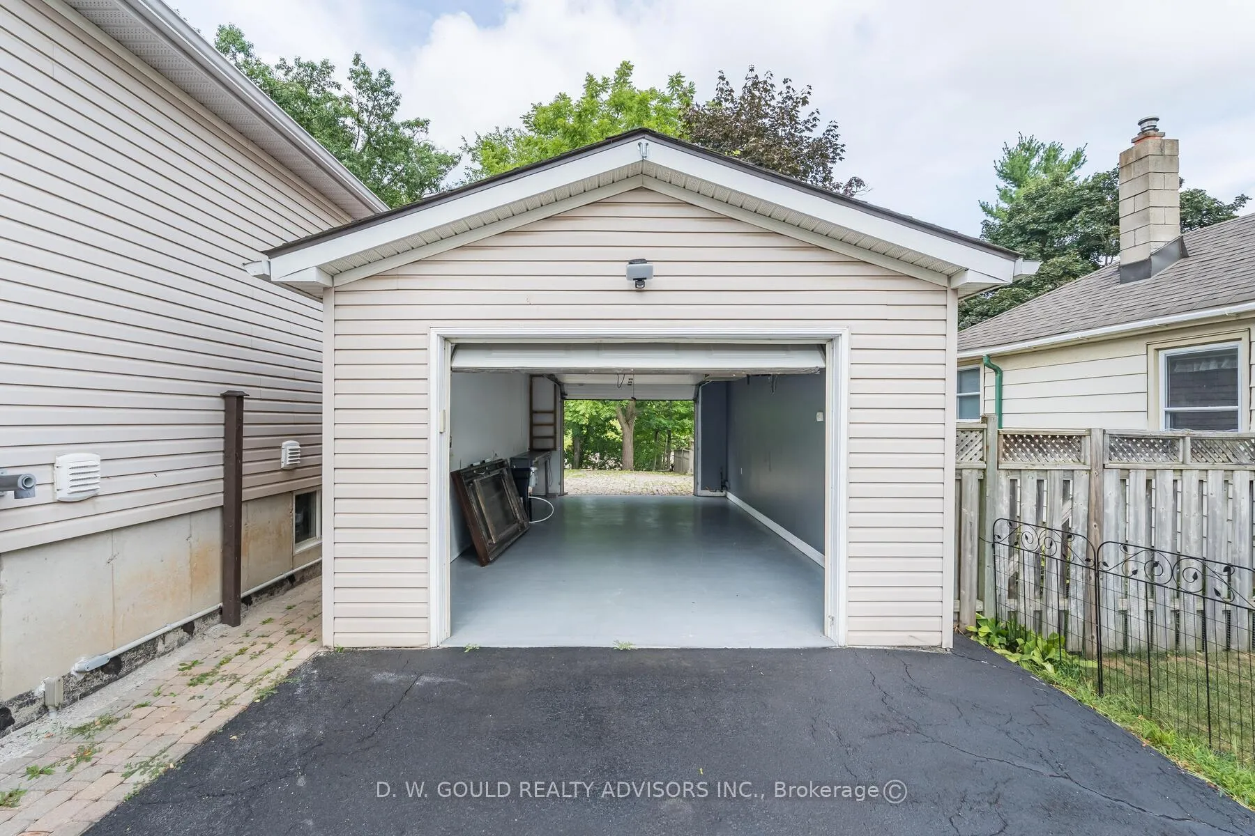 Photo 49 of 42 River Drive, Halton Hills, Georgetown — HOMEH