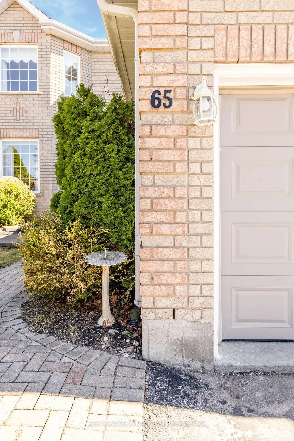 Photo 2 of 65 Benson Drive, Barrie, Sandy Hollow — HOMEH