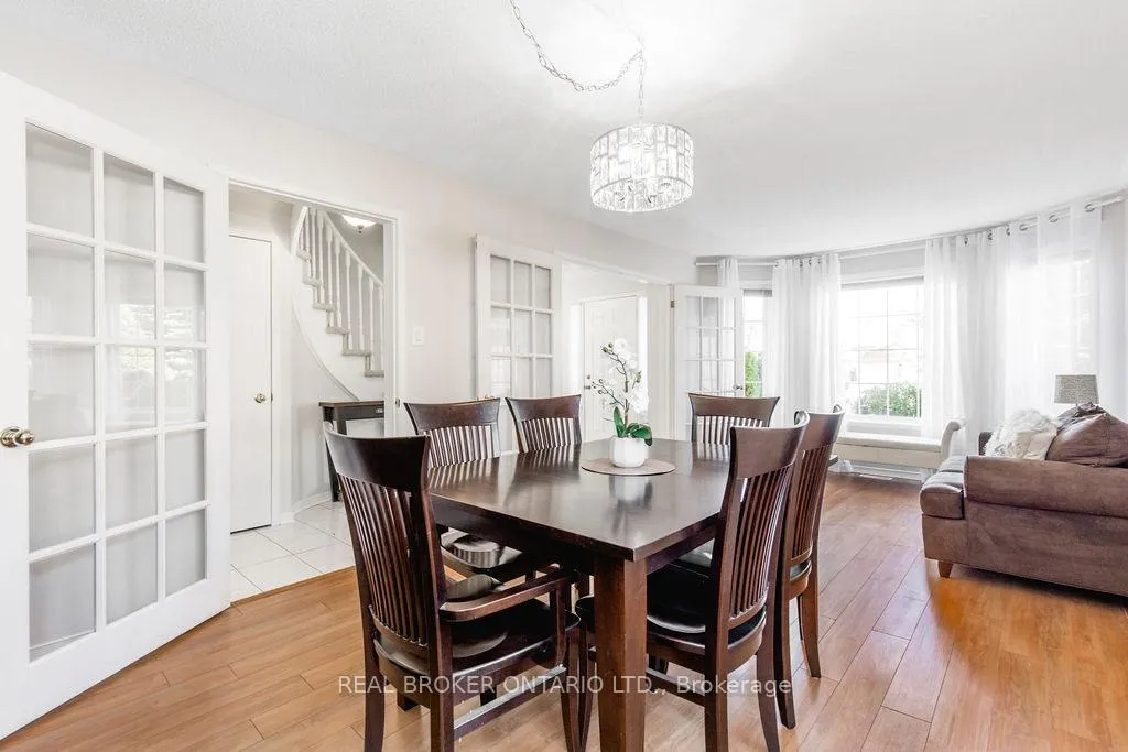 Photo 8 of 65 Benson Drive, Barrie, Sandy Hollow — HOMEH