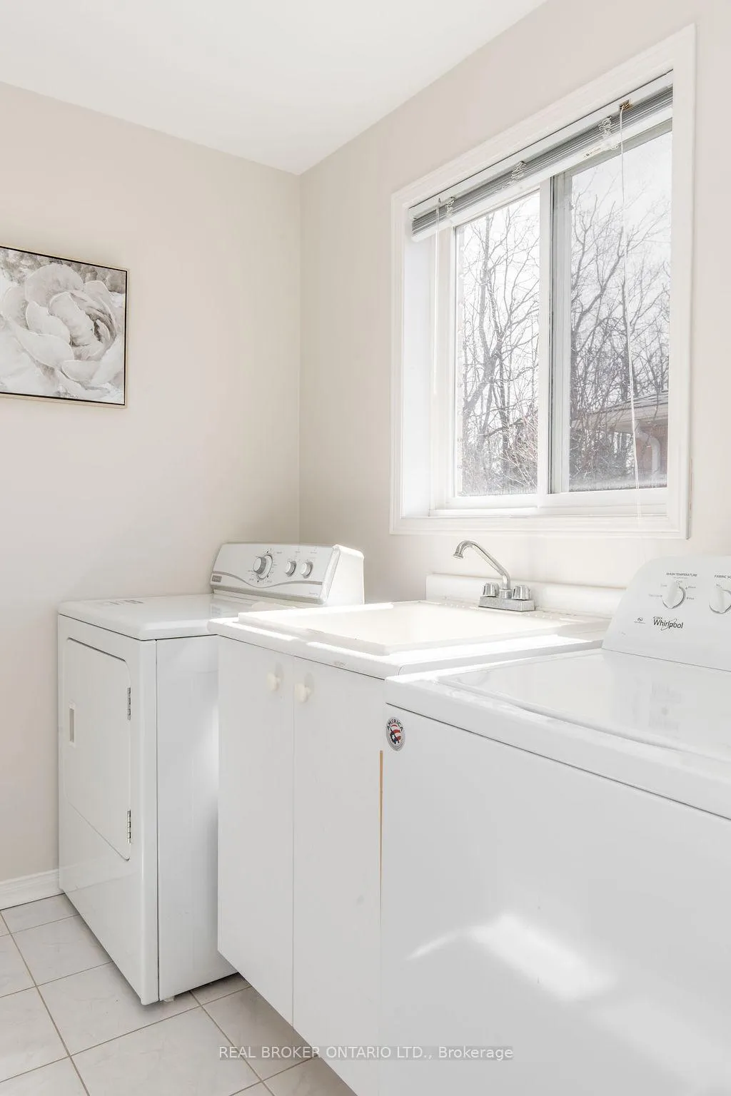 Photo 22 of 65 Benson Drive, Barrie, Sandy Hollow — HOMEH