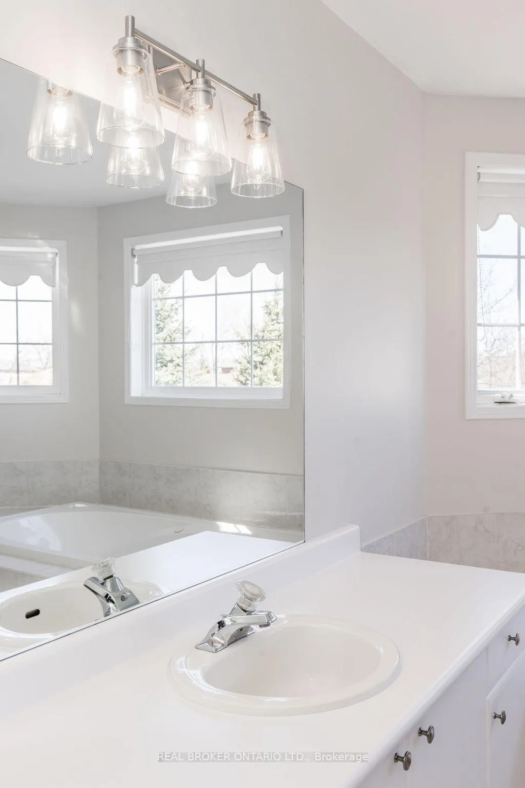 Photo 29 of 65 Benson Drive, Barrie, Sandy Hollow — HOMEH
