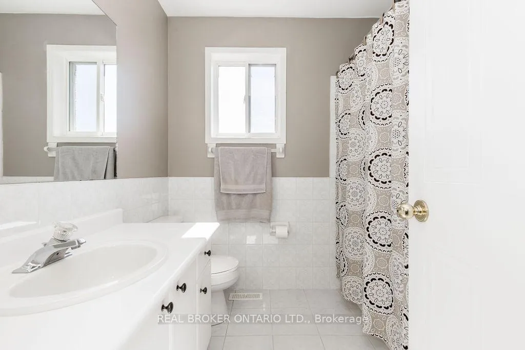 Photo 34 of 65 Benson Drive, Barrie, Sandy Hollow — HOMEH