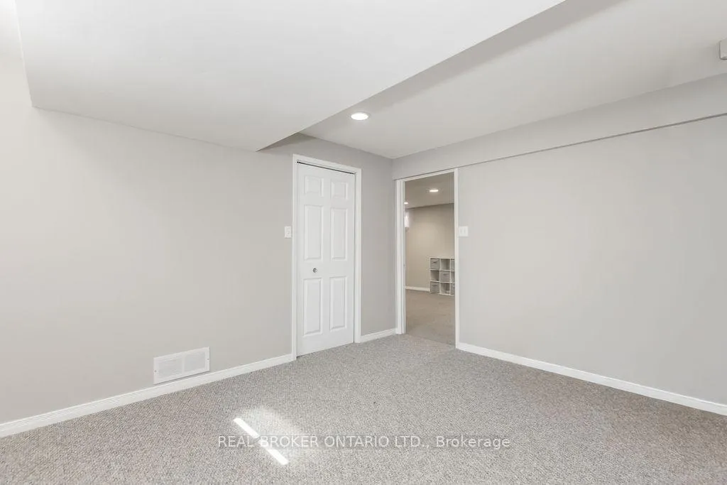 Photo 42 of 65 Benson Drive, Barrie, Sandy Hollow — HOMEH