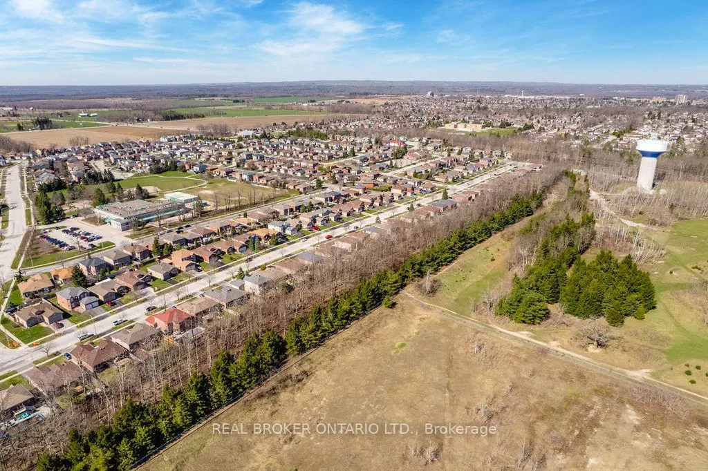 Photo 49 of 65 Benson Drive, Barrie, Sandy Hollow — HOMEH