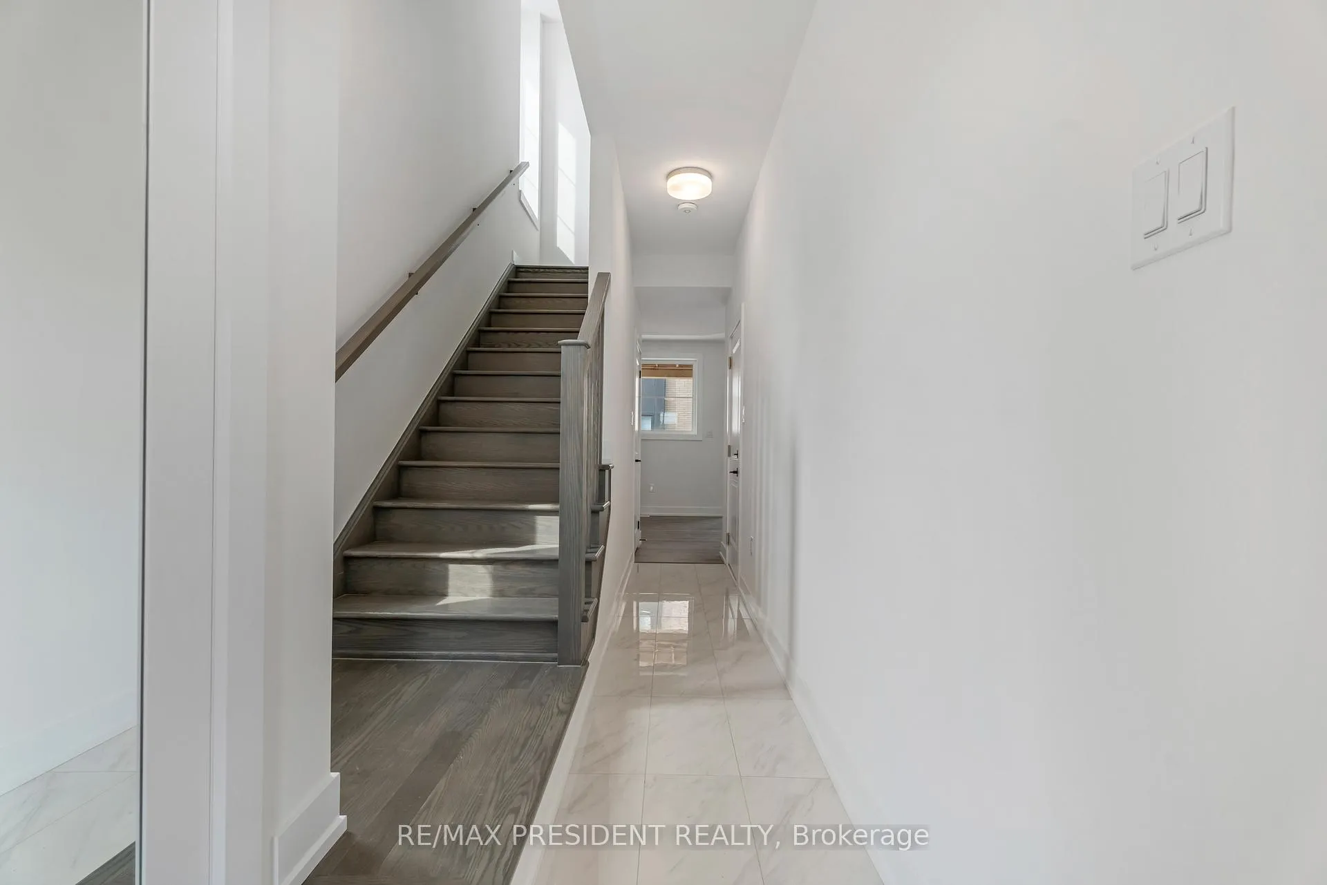 Photo 6 of Unit 48, 2273 Turnberry Road, Burlington, Rose — HOMEH