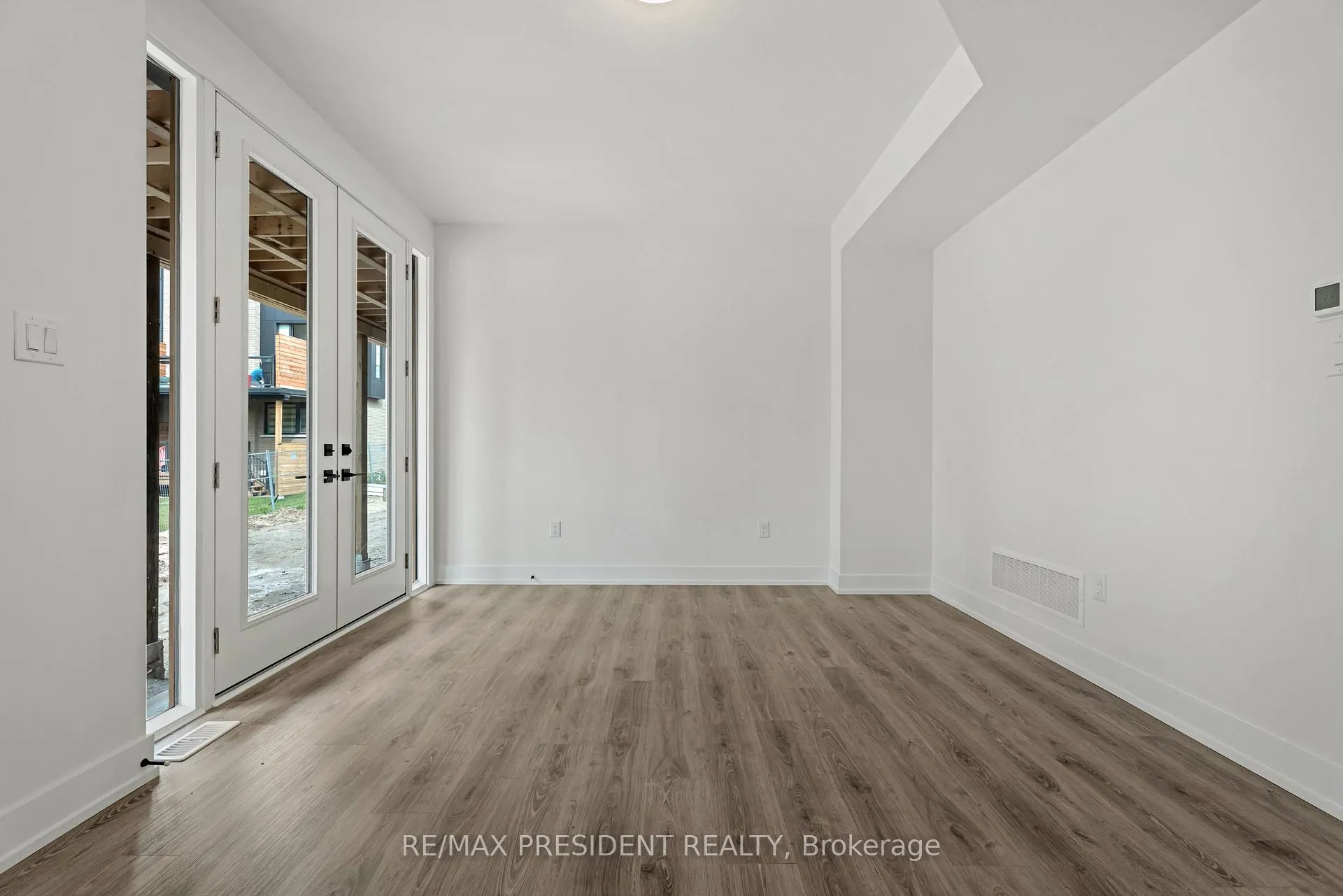 Photo 7 of Unit 48, 2273 Turnberry Road, Burlington, Rose — HOMEH