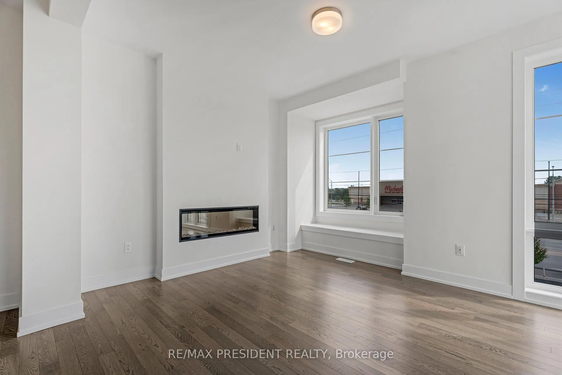 Photo 16 of Unit 48, 2273 Turnberry Road, Burlington, Rose — HOMEH