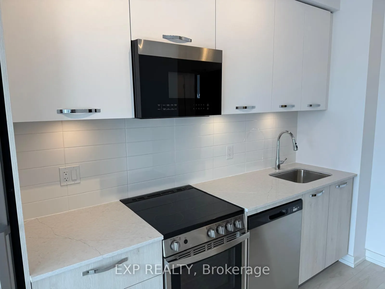 Photo 14 of Unit 2513, 75 James Street, Hamilton, Corktown — HOMEH
