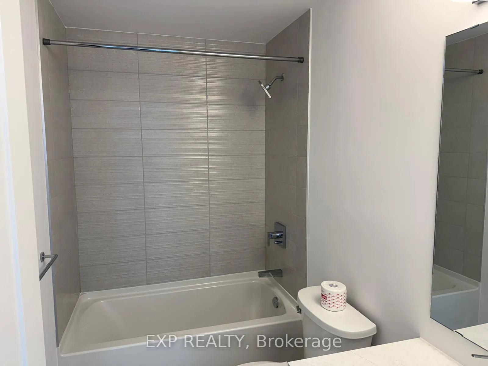Photo 24 of Unit 2513, 75 James Street, Hamilton, Corktown — HOMEH