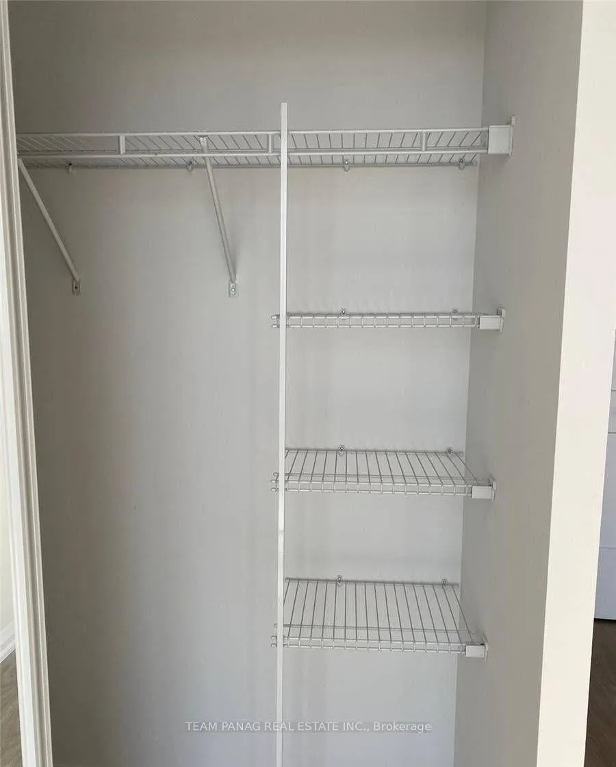 Photo 4 of Unit LPH18, 7895 Jane Street, Vaughan, Concord — HOMEH