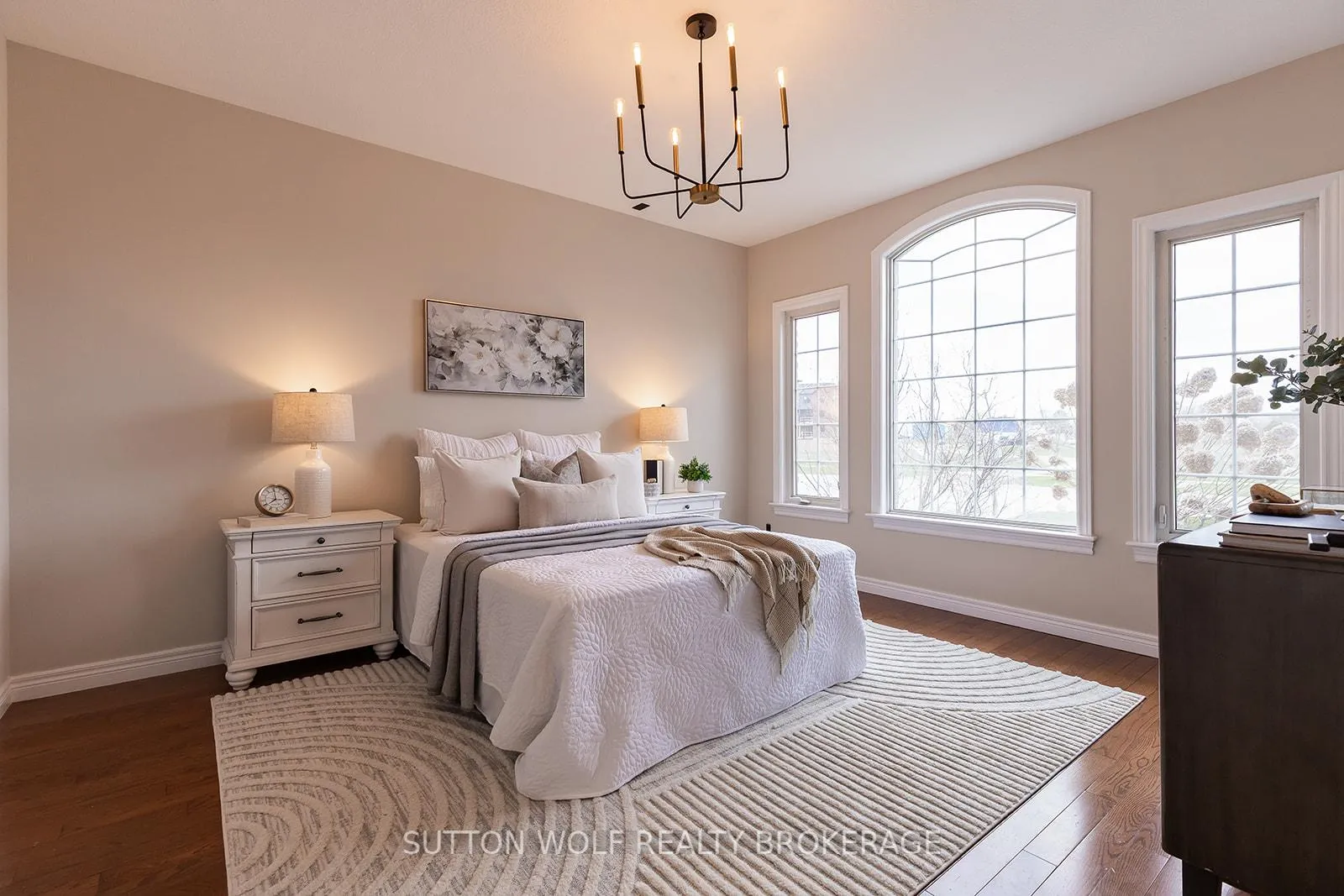 Photo 5 of 501 Darcy Drive, Strathroy-Caradoc, NE — HOMEH