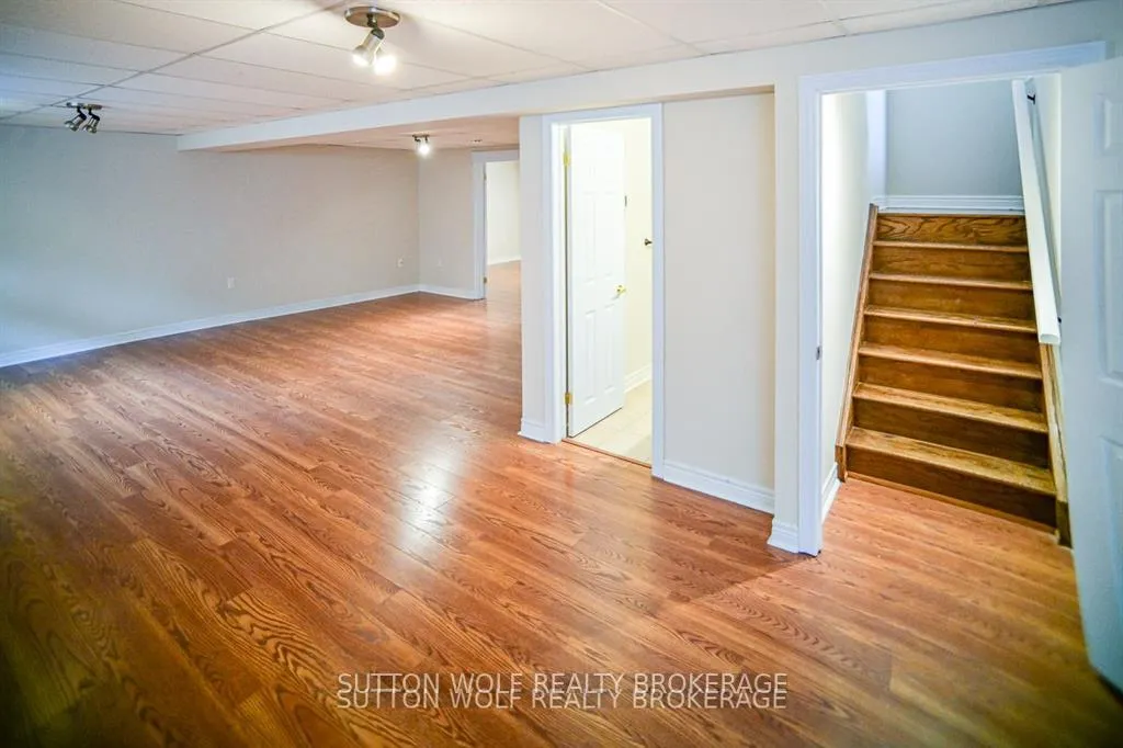 Photo 32 of 501 Darcy Drive, Strathroy-Caradoc, NE — HOMEH