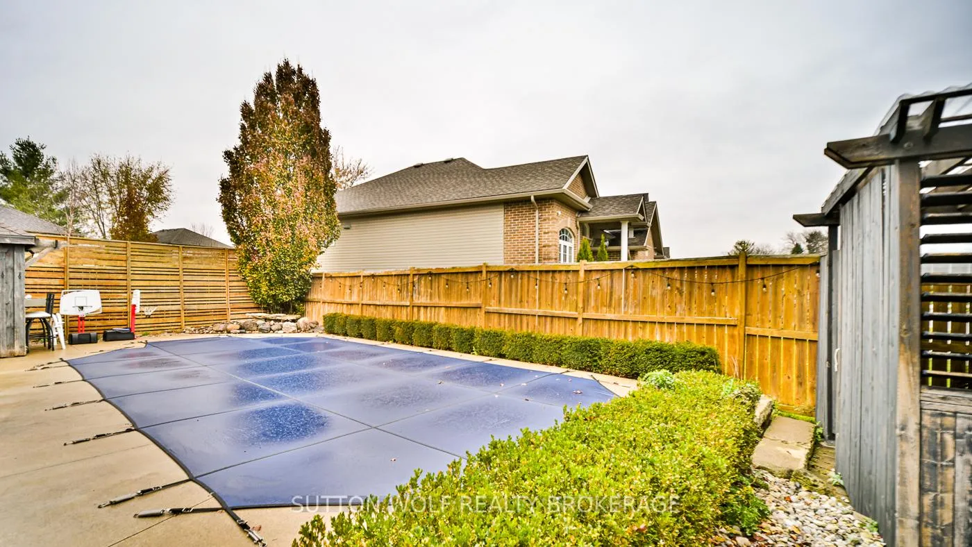 Photo 37 of 501 Darcy Drive, Strathroy-Caradoc, NE — HOMEH
