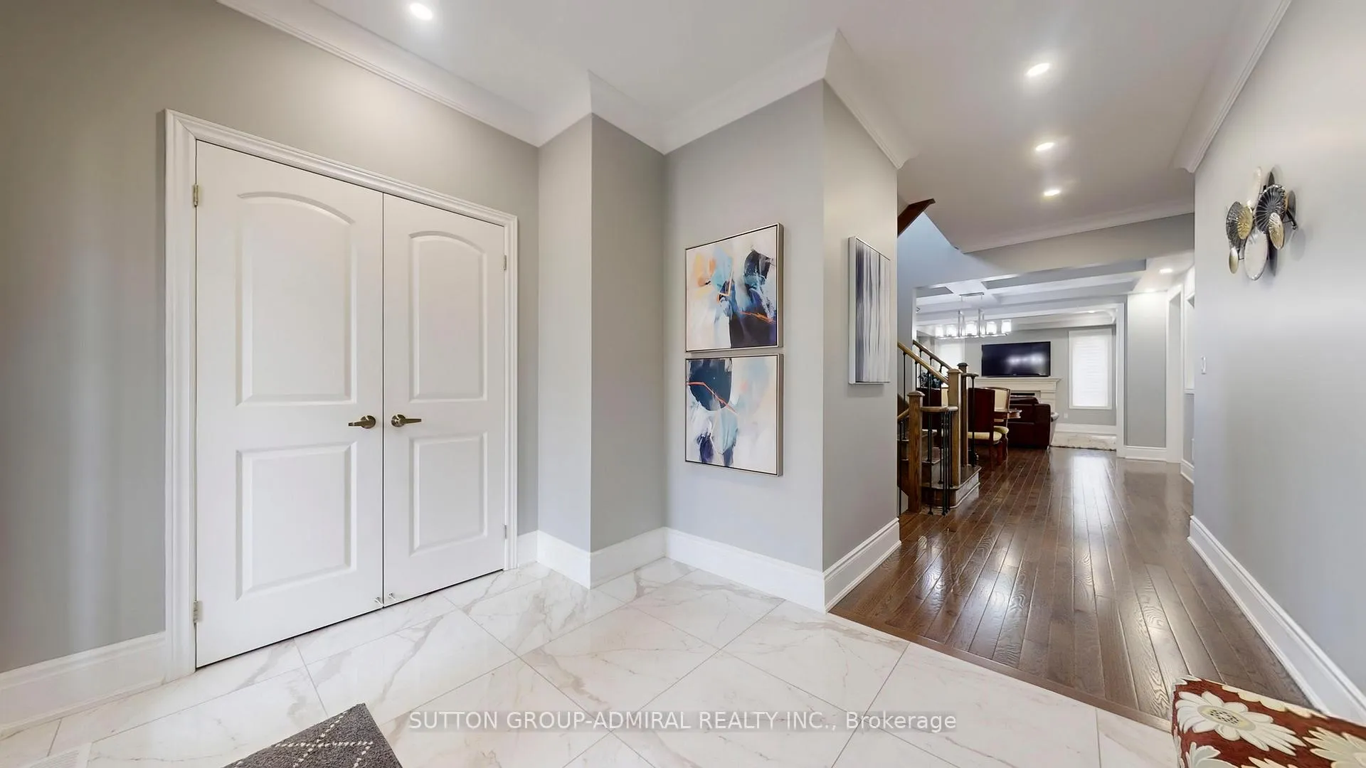 Photo 2 of 7 Fitzmaurice Drive, Vaughan, Patterson — HOMEH