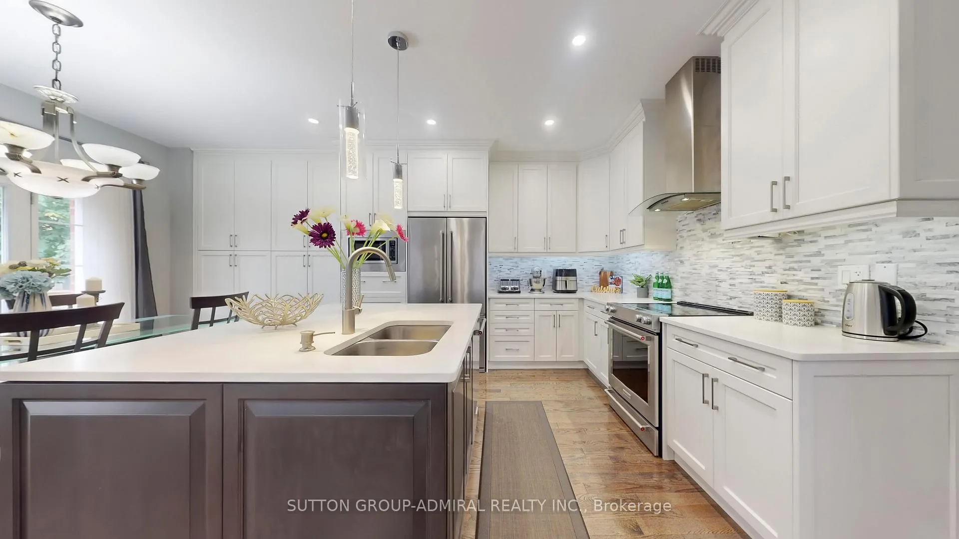 Photo 13 of 7 Fitzmaurice Drive, Vaughan, Patterson — HOMEH