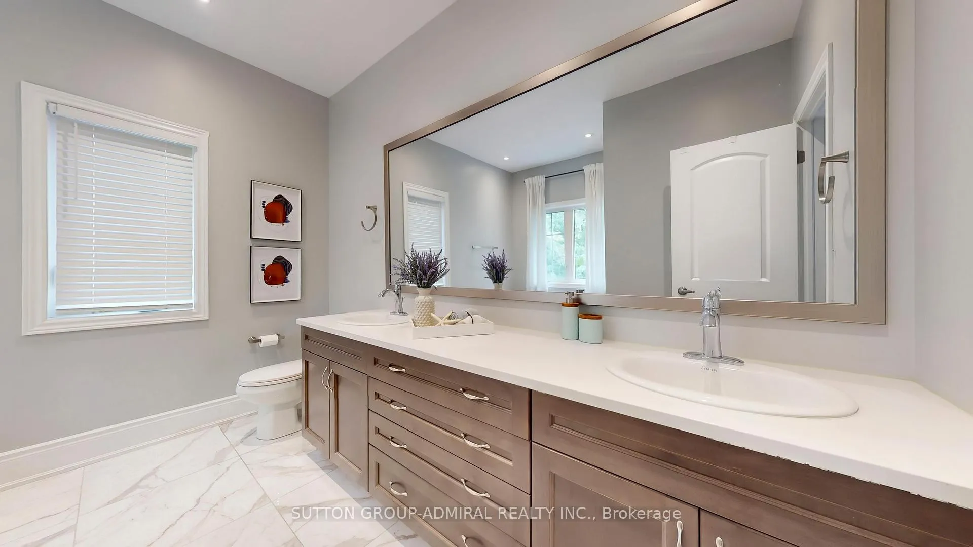 Photo 25 of 7 Fitzmaurice Drive, Vaughan, Patterson — HOMEH