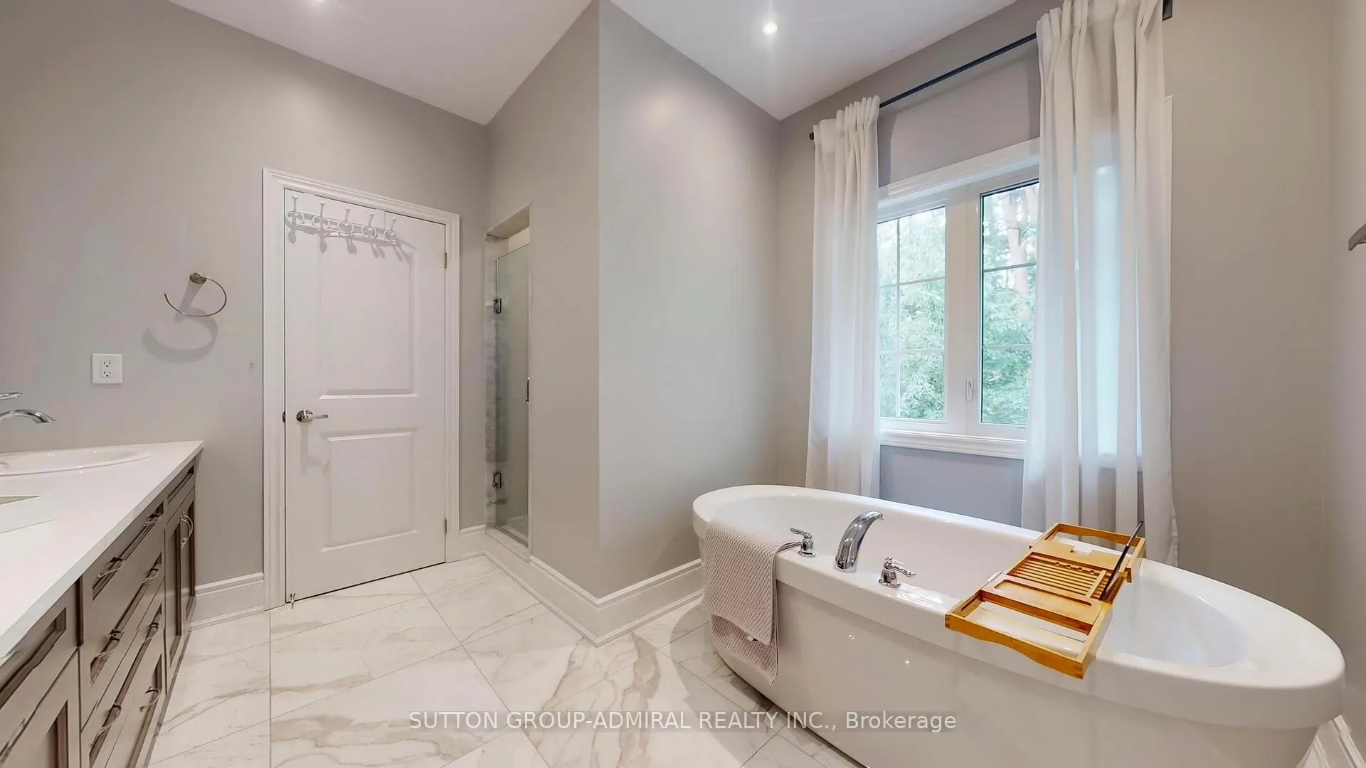 Photo 26 of 7 Fitzmaurice Drive, Vaughan, Patterson — HOMEH