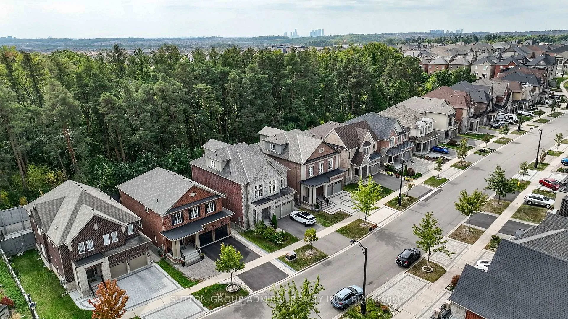 Photo 46 of 7 Fitzmaurice Drive, Vaughan, Patterson — HOMEH