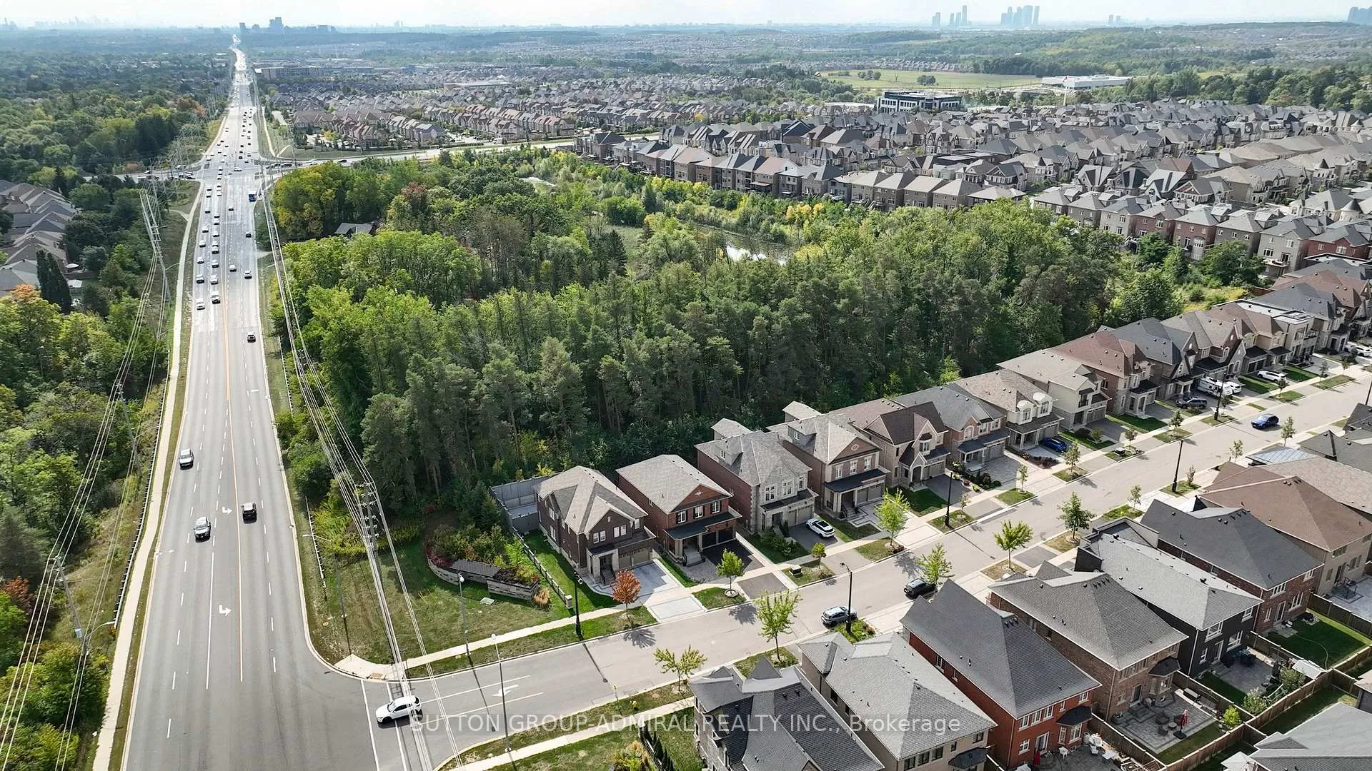 Photo 47 of 7 Fitzmaurice Drive, Vaughan, Patterson — HOMEH